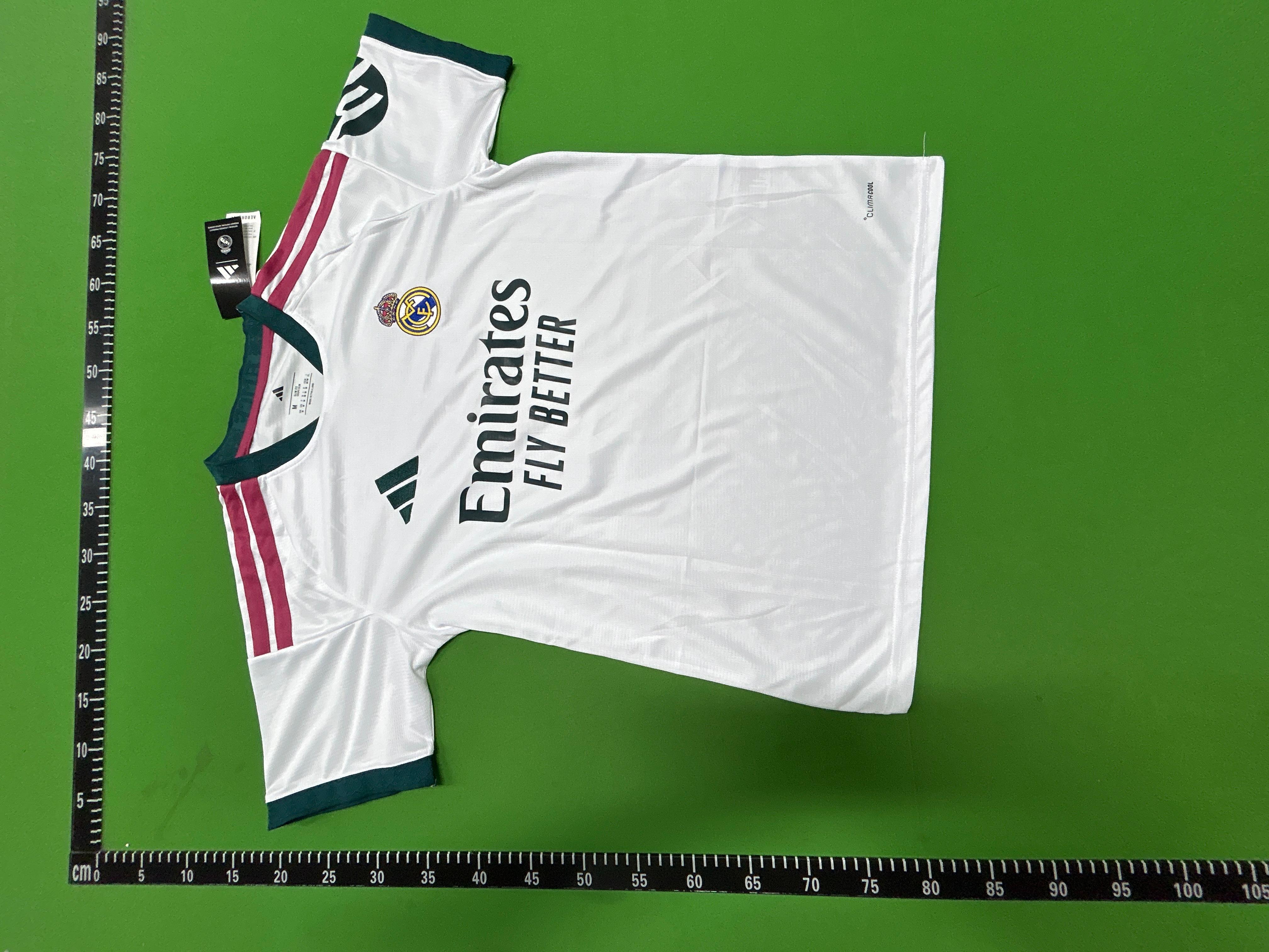 Foto QC 4 de Real Madrid x adidas 2026/27 Third Jersey Pink