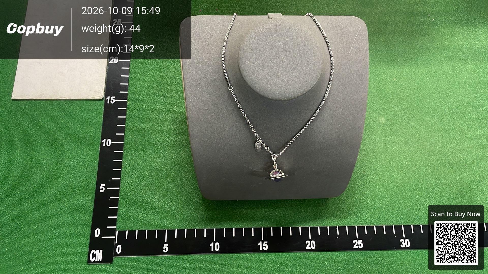 Foto QC 6 de Vivienne Westwood Empress Orb Necklace Metal Crystal Silver