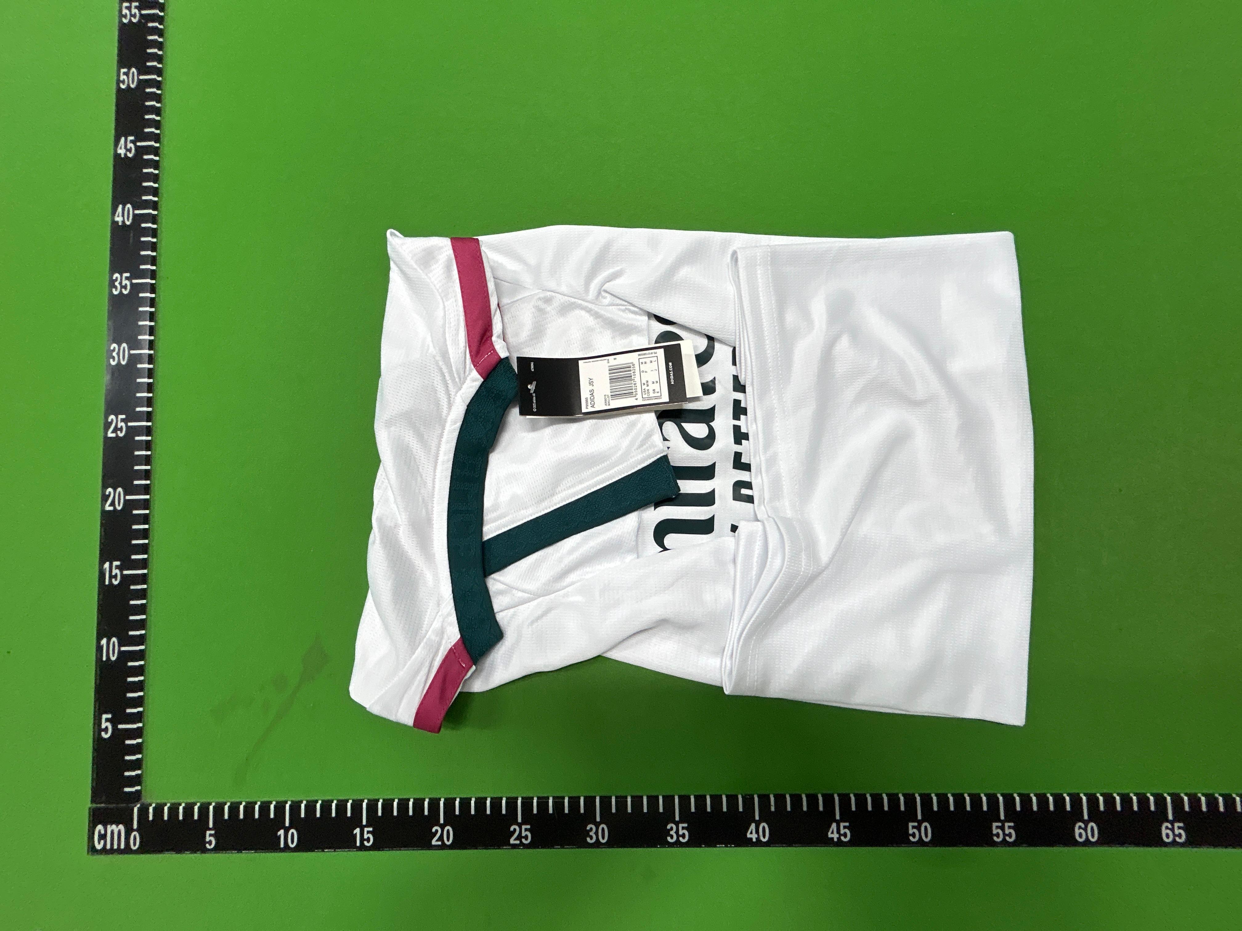 Foto QC 5 de Real Madrid x adidas 2026/27 Third Jersey Pink