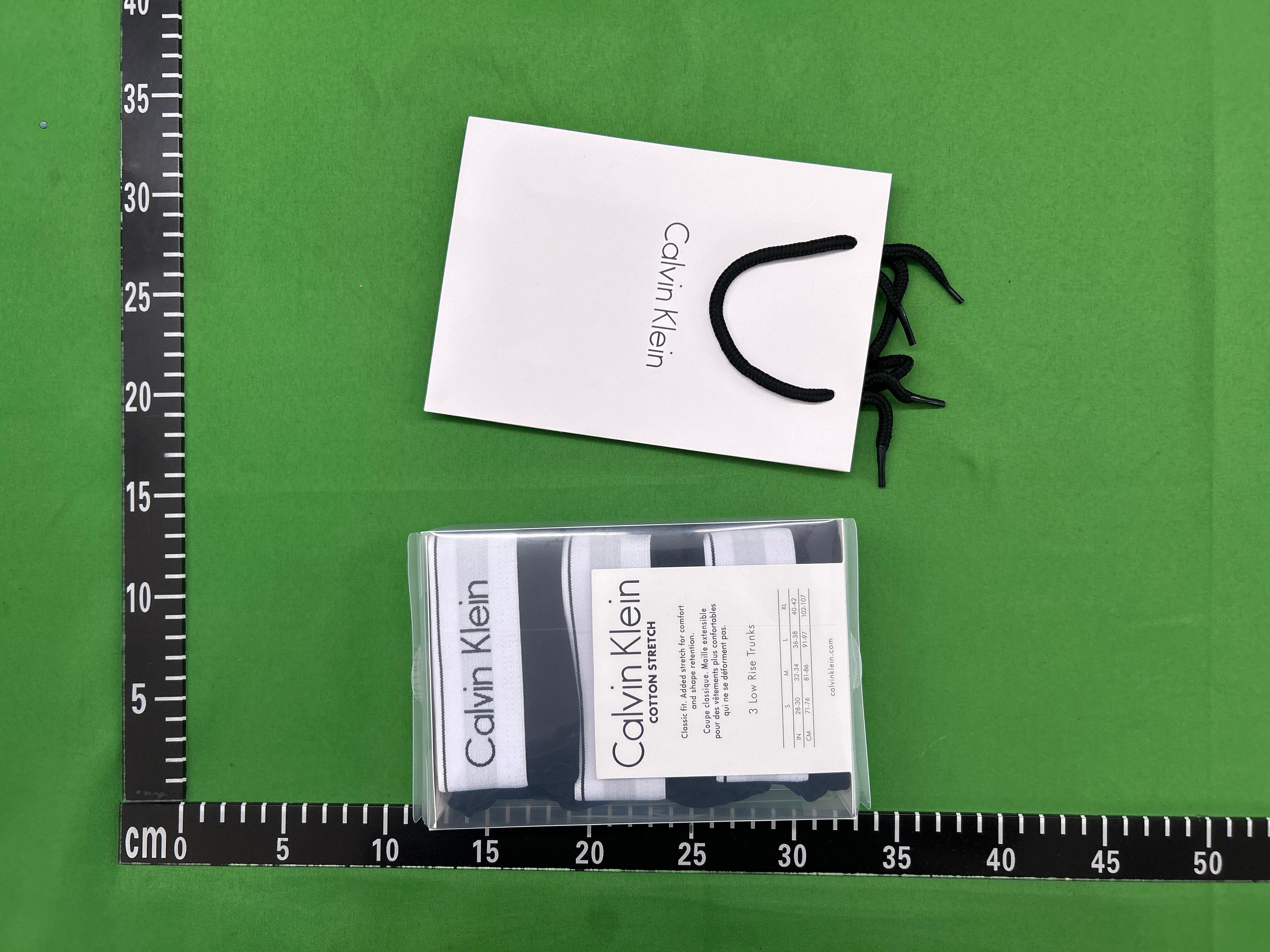 Foto QC 3 de Calvin Klein Underwear Cotton Luxe Trunks Multicolor