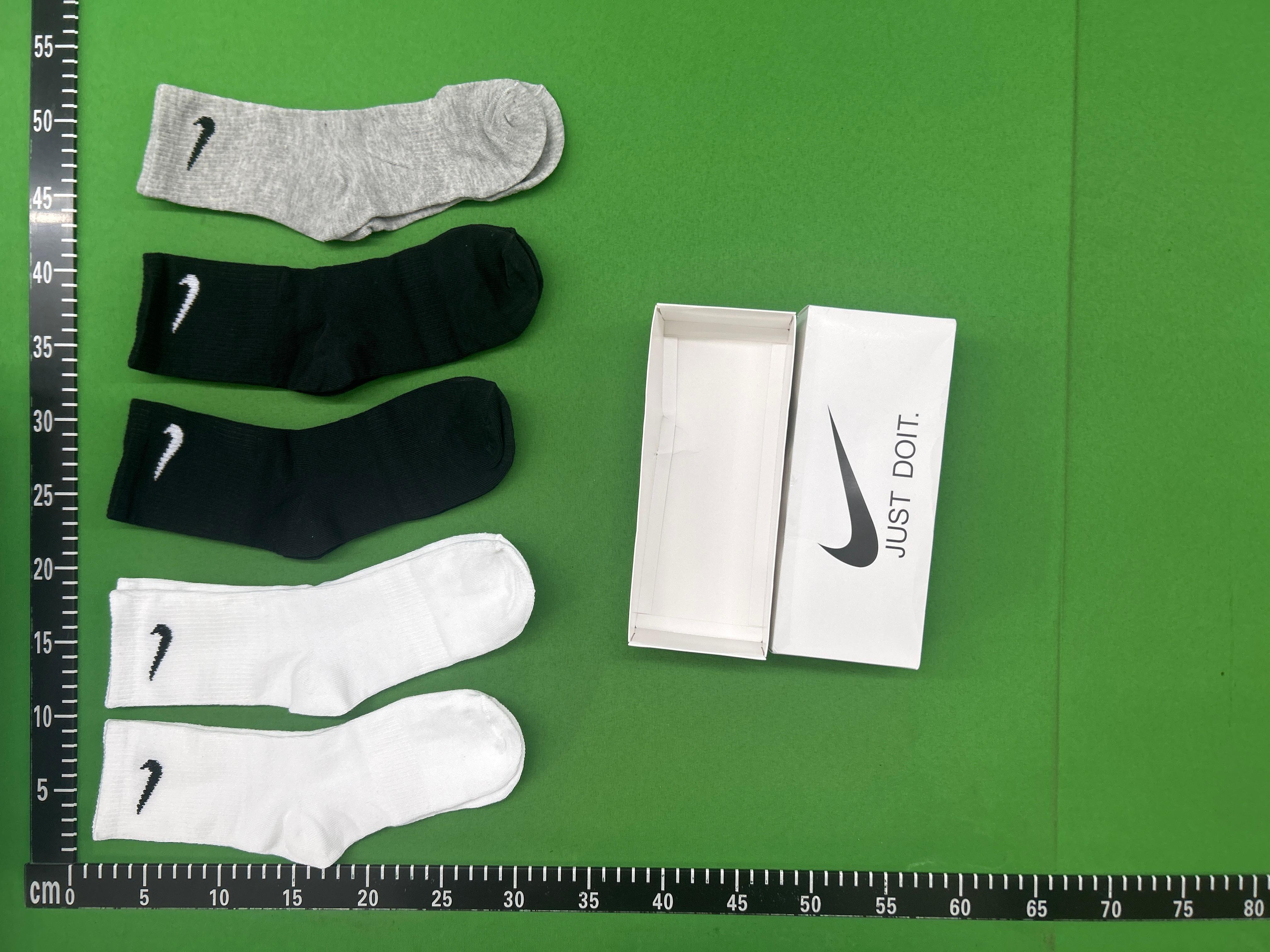 Foto QC 3 de Nike Crew Socks Swoosh White Black