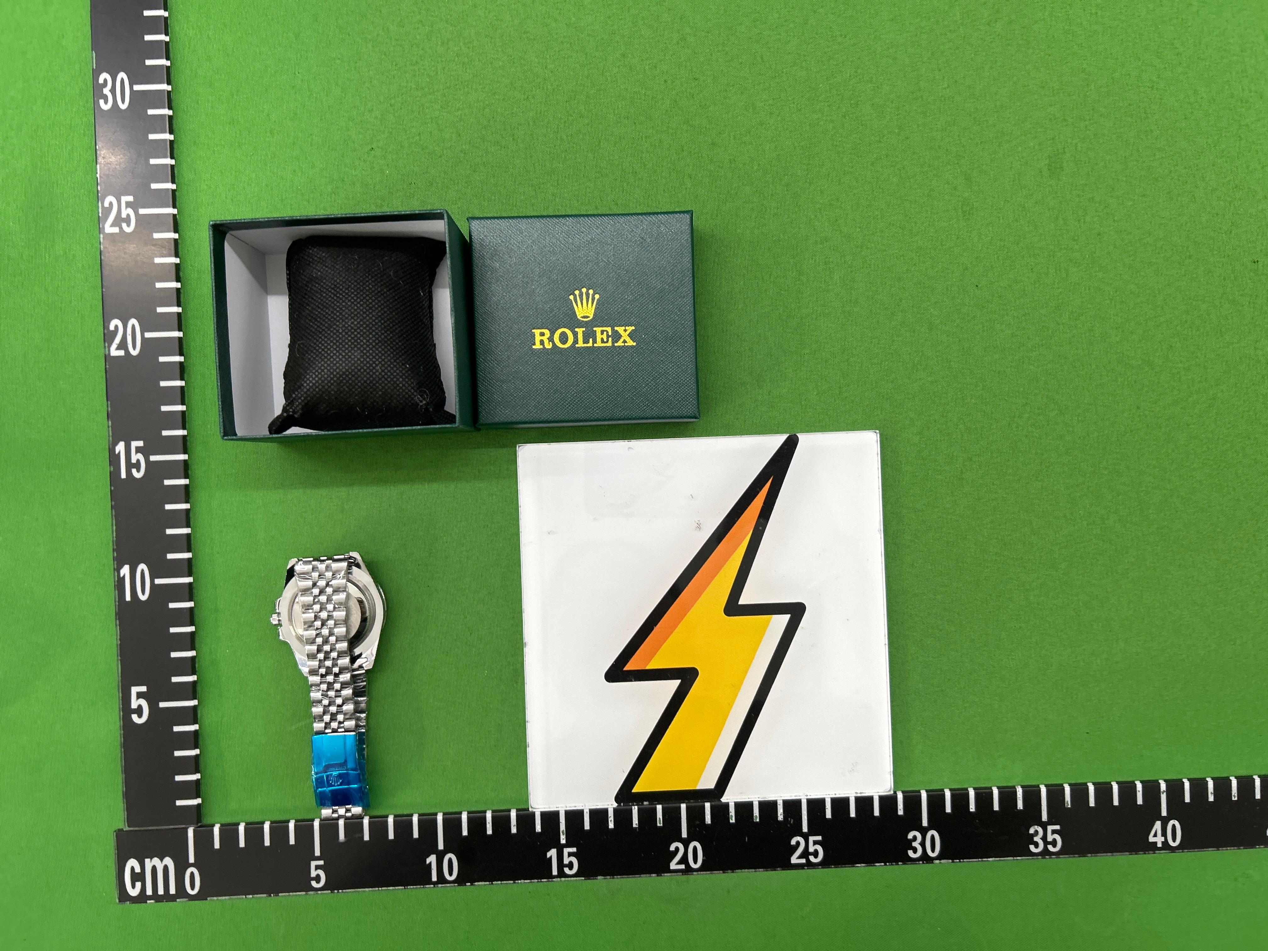 Foto QC 6 de Rolex Submariner Date 116610LV