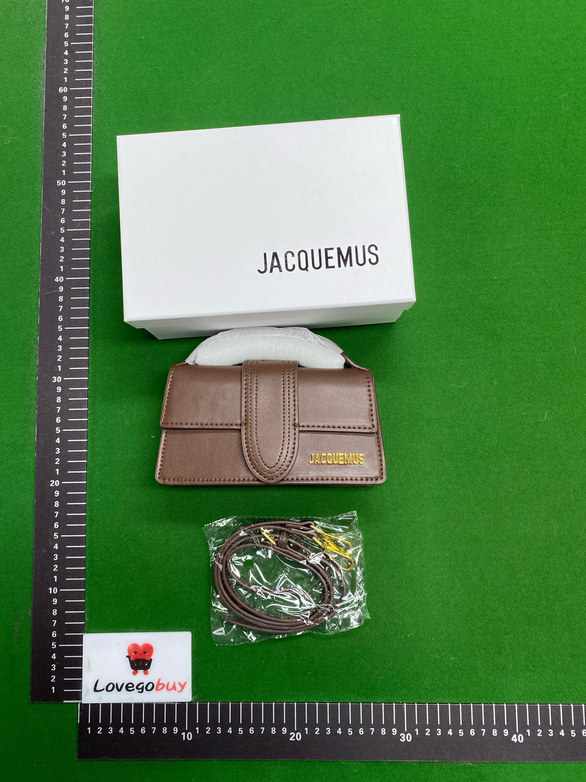 Foto QC 8 de Jacquemus Le Bambino Pink Leather