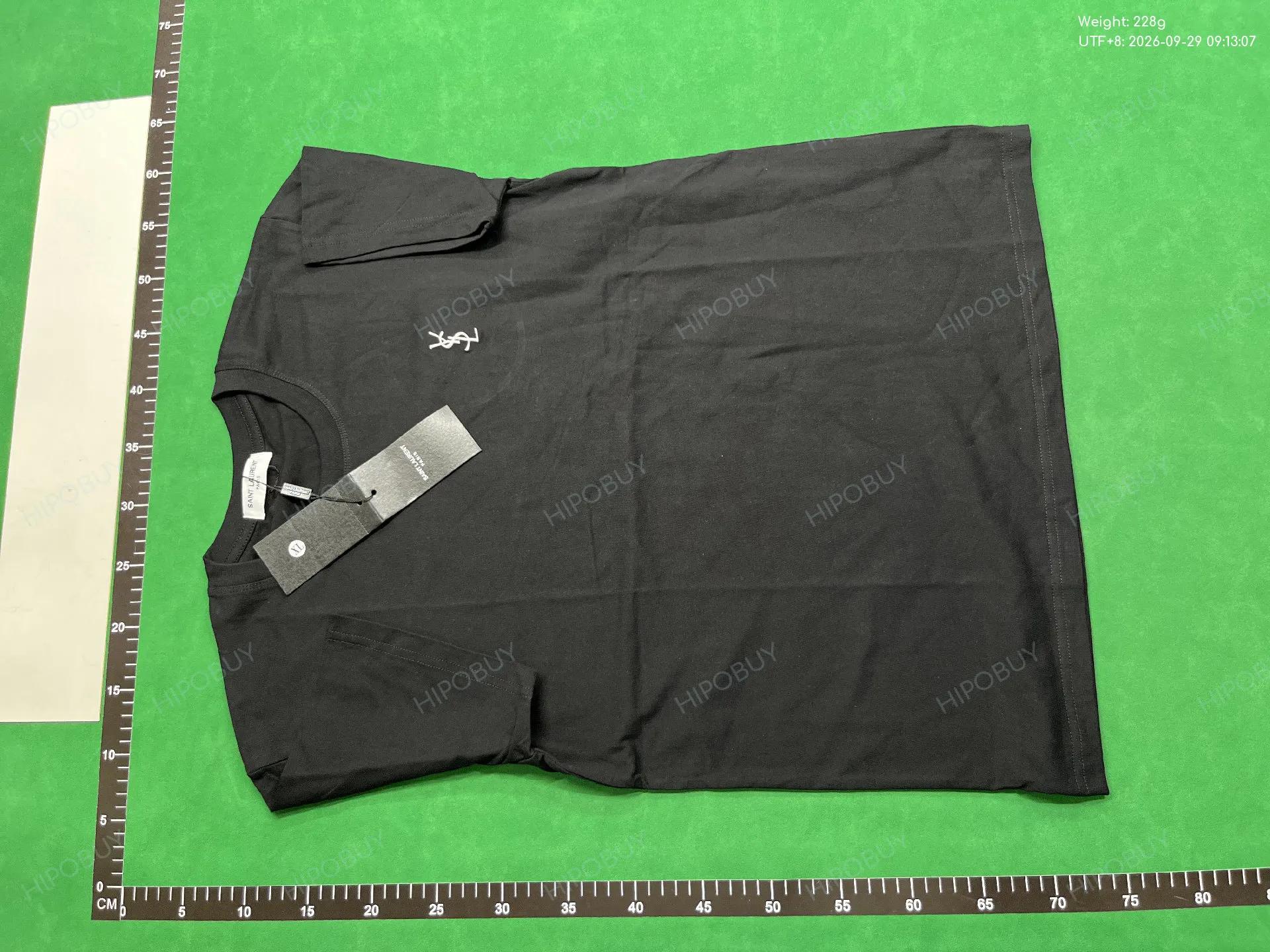 Foto QC 7 de Saint Laurent T-shirt Monogram White
