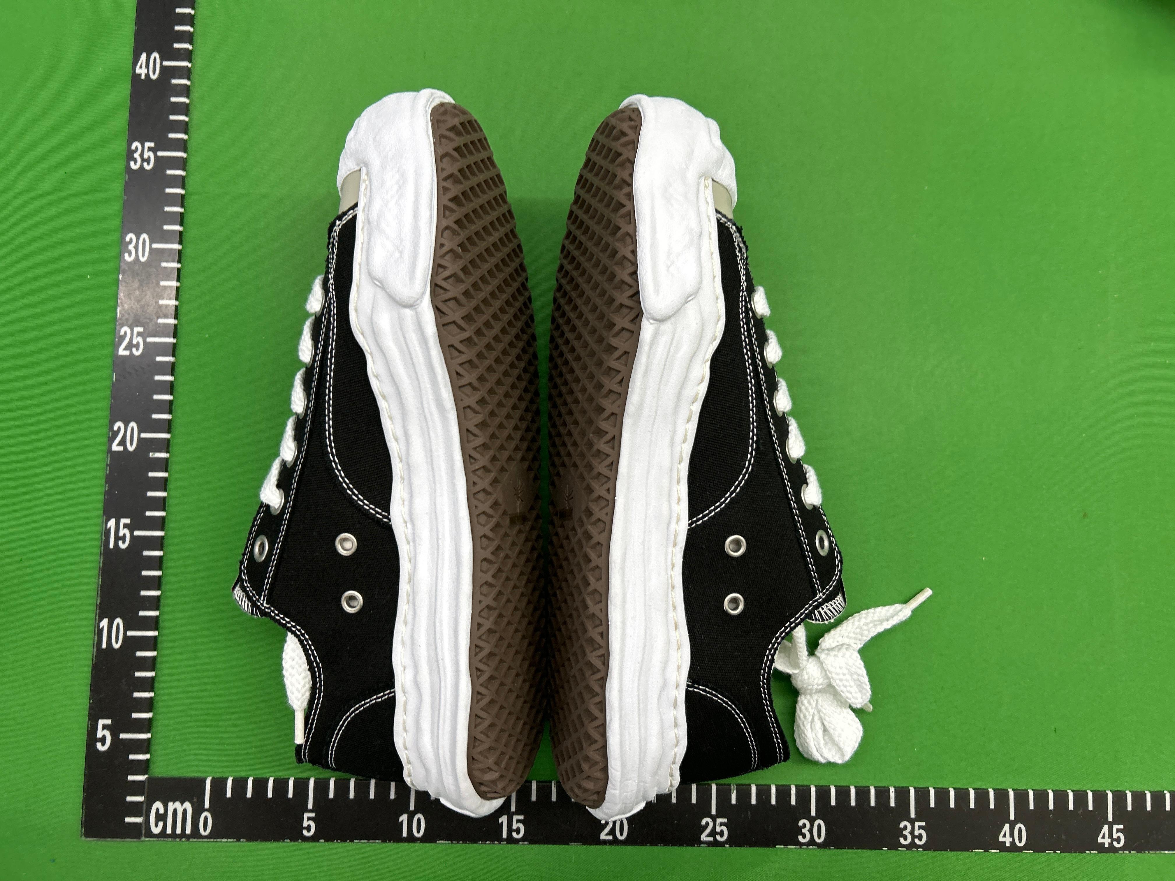 Foto QC 6 de Maison Mihara Yasuhiro Peterson Low Bones Amiri Black C13FW701-BLK