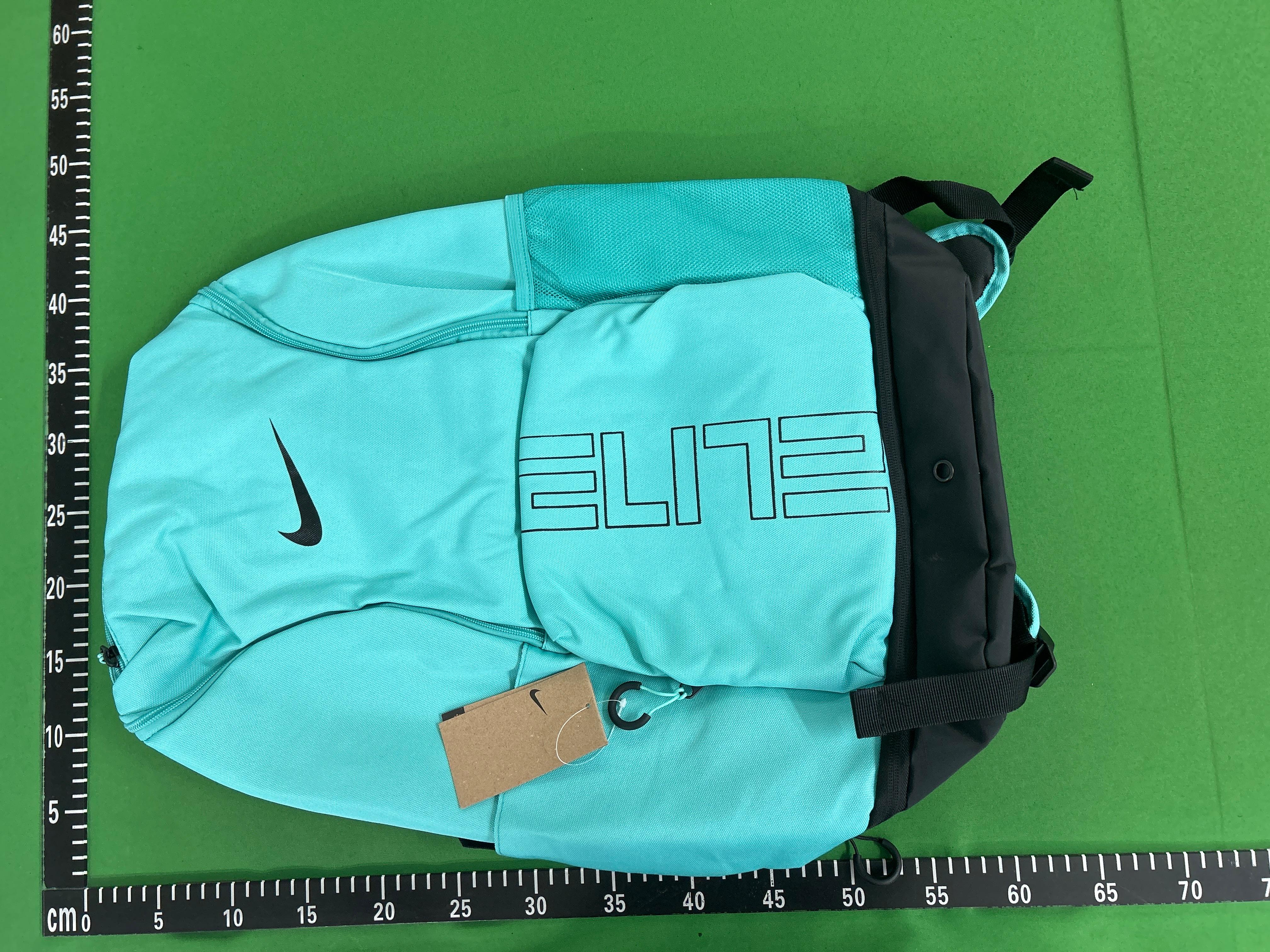 Foto QC 1 de Nike Hoops Elite Pro Backpack 32L White Black Metallic Gold