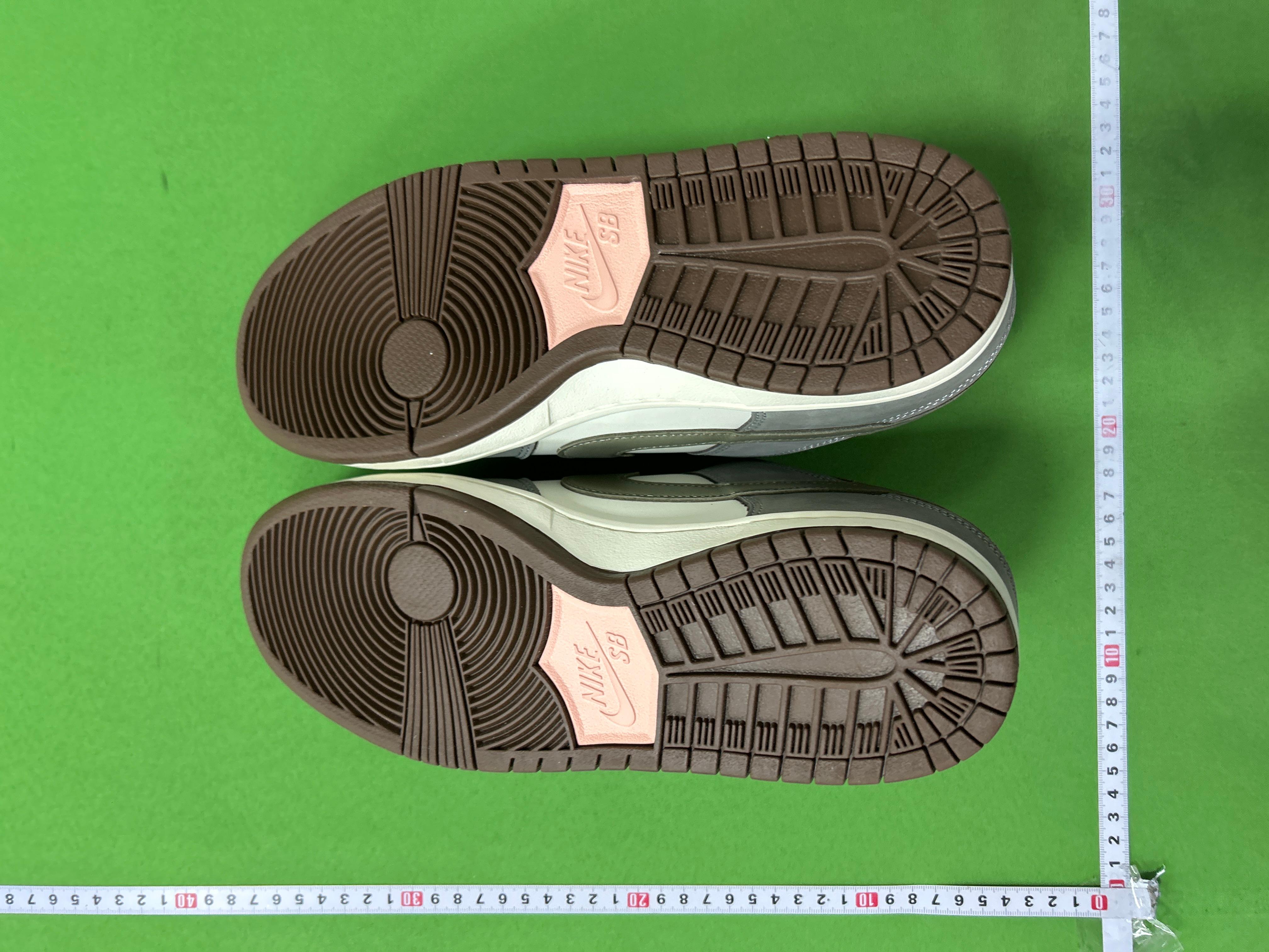 Foto QC 4 de Nike SB Dunk Low Pro White Gum CD2563-101