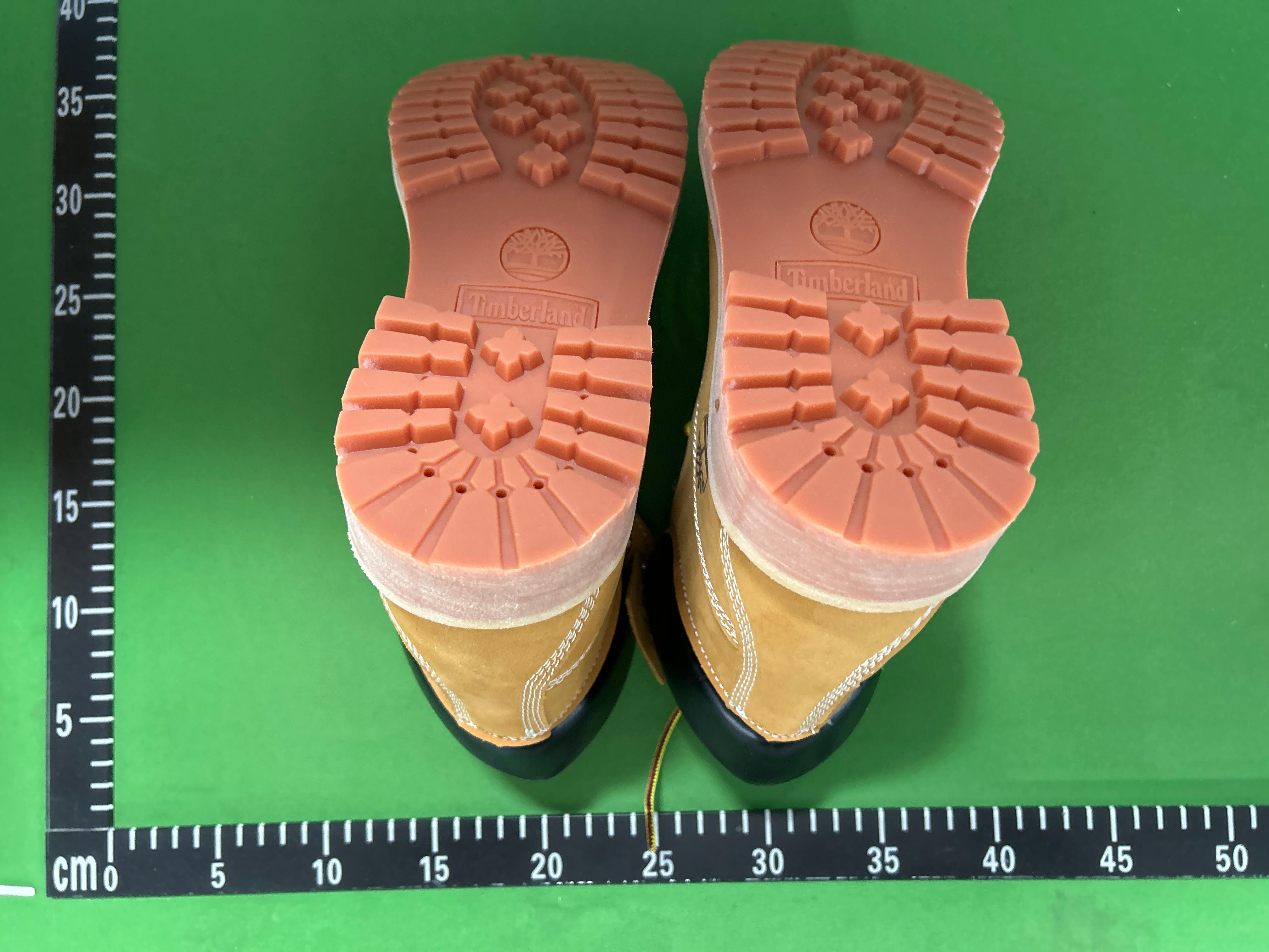 Foto QC 8 de Louis Vuitton x Timberland 6-Inch Ankle Boot Nubuck Wheat Monogram EDDR1022ZML