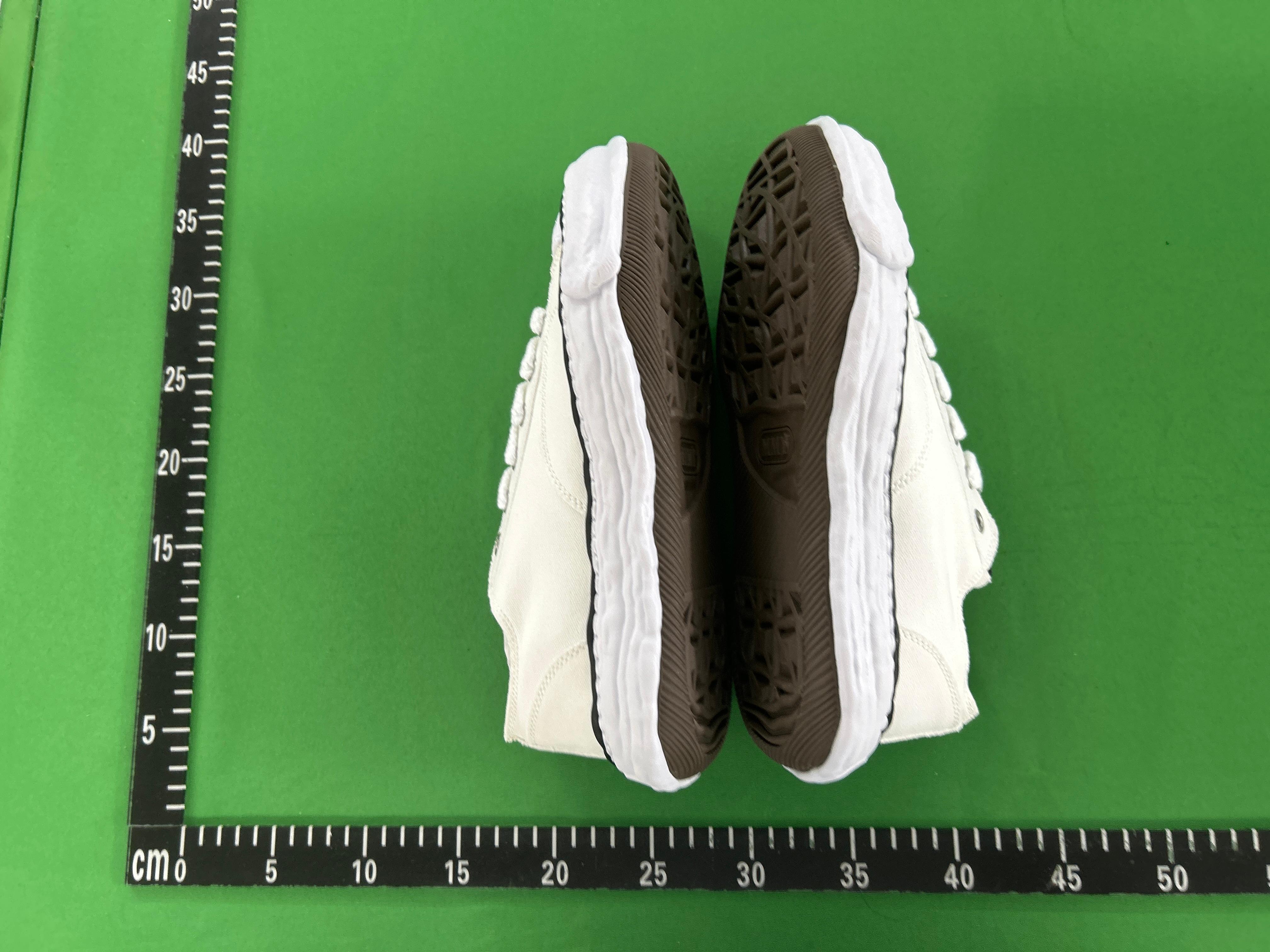 Foto QC 5 de Maison Mihara Yasuhiro Blakey Leather Low White Black