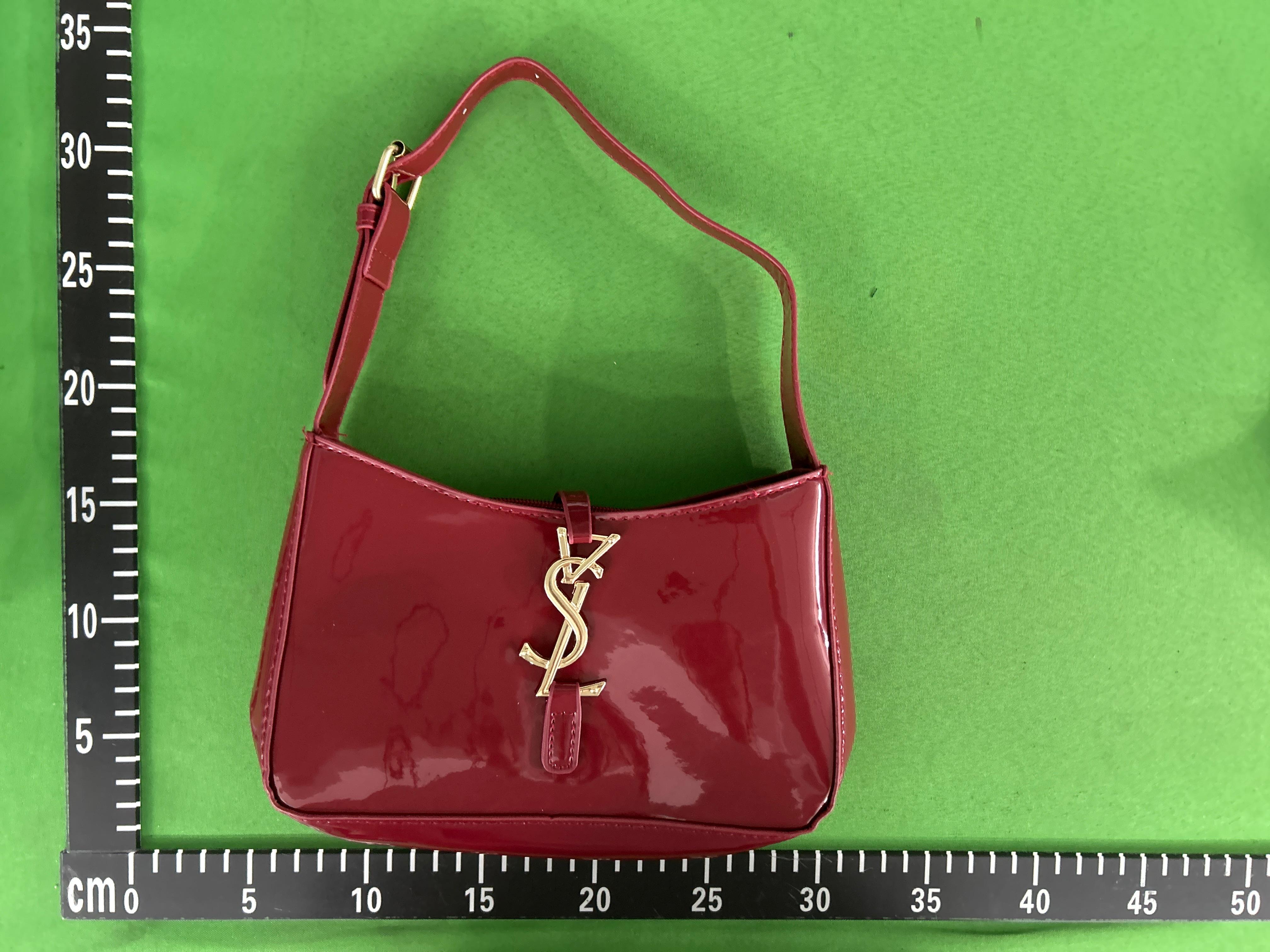 Foto QC 7 de Saint Laurent Le 5 à 7 Burgundy Patent Leather