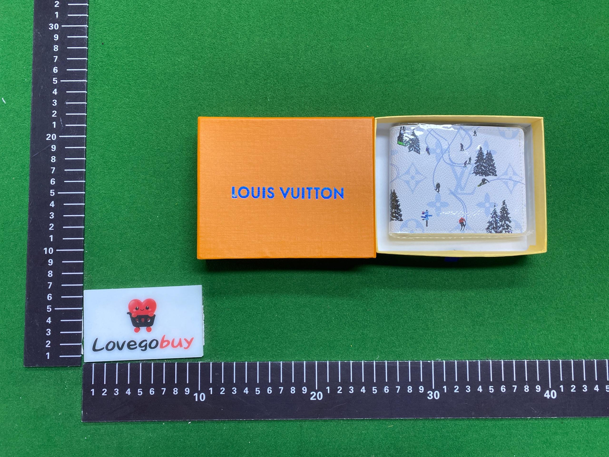 Foto QC 5 de Louis Vuitton Ski Multiple Wallet Monogram Canvas White