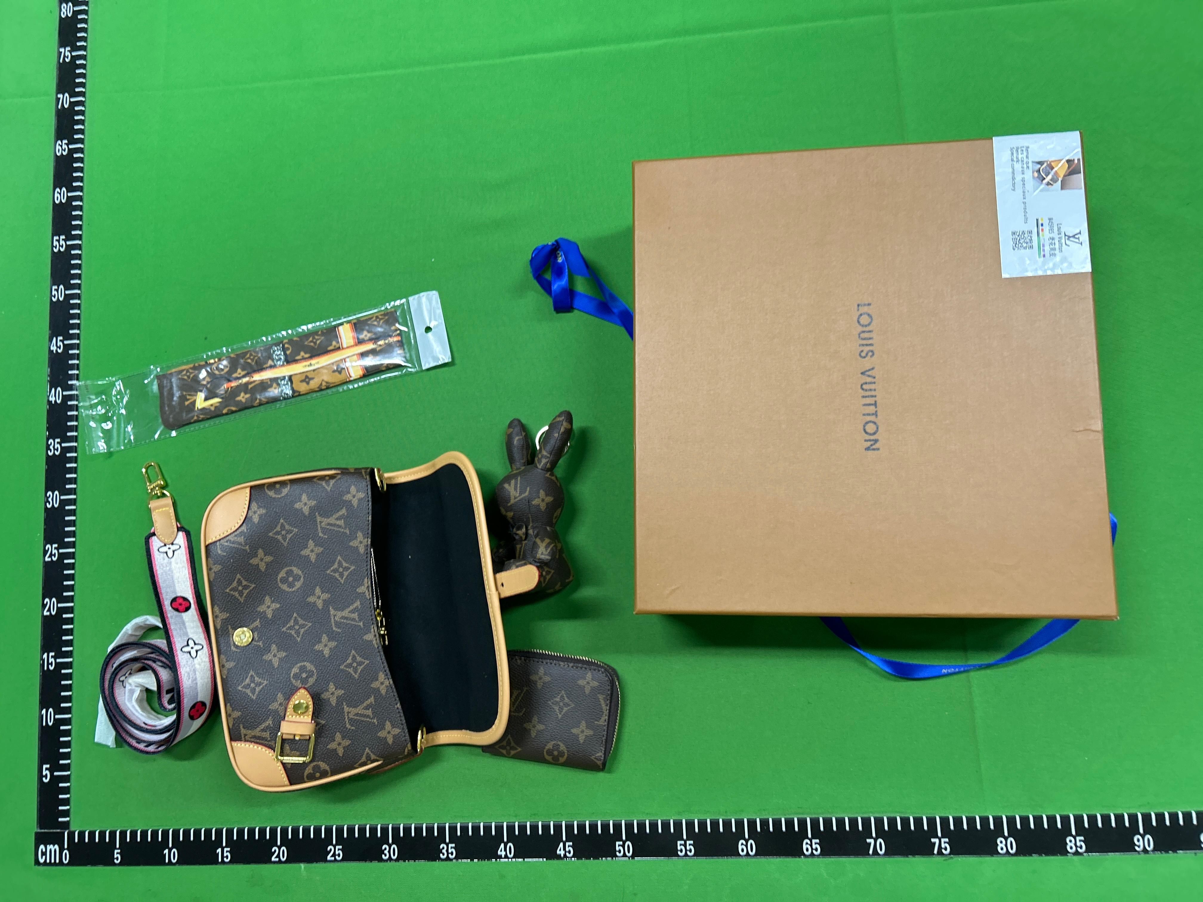 Foto QC 7 de Chanel Classic Flap Medium Black Lambskin