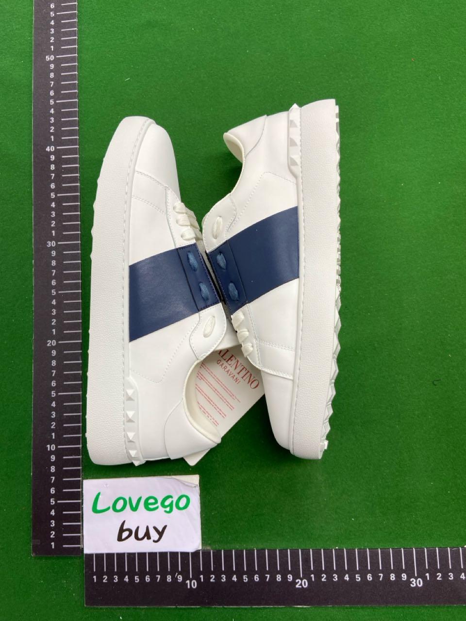 Foto QC 1 de Valentino One Stud Leather Rockstud Strap White Pink