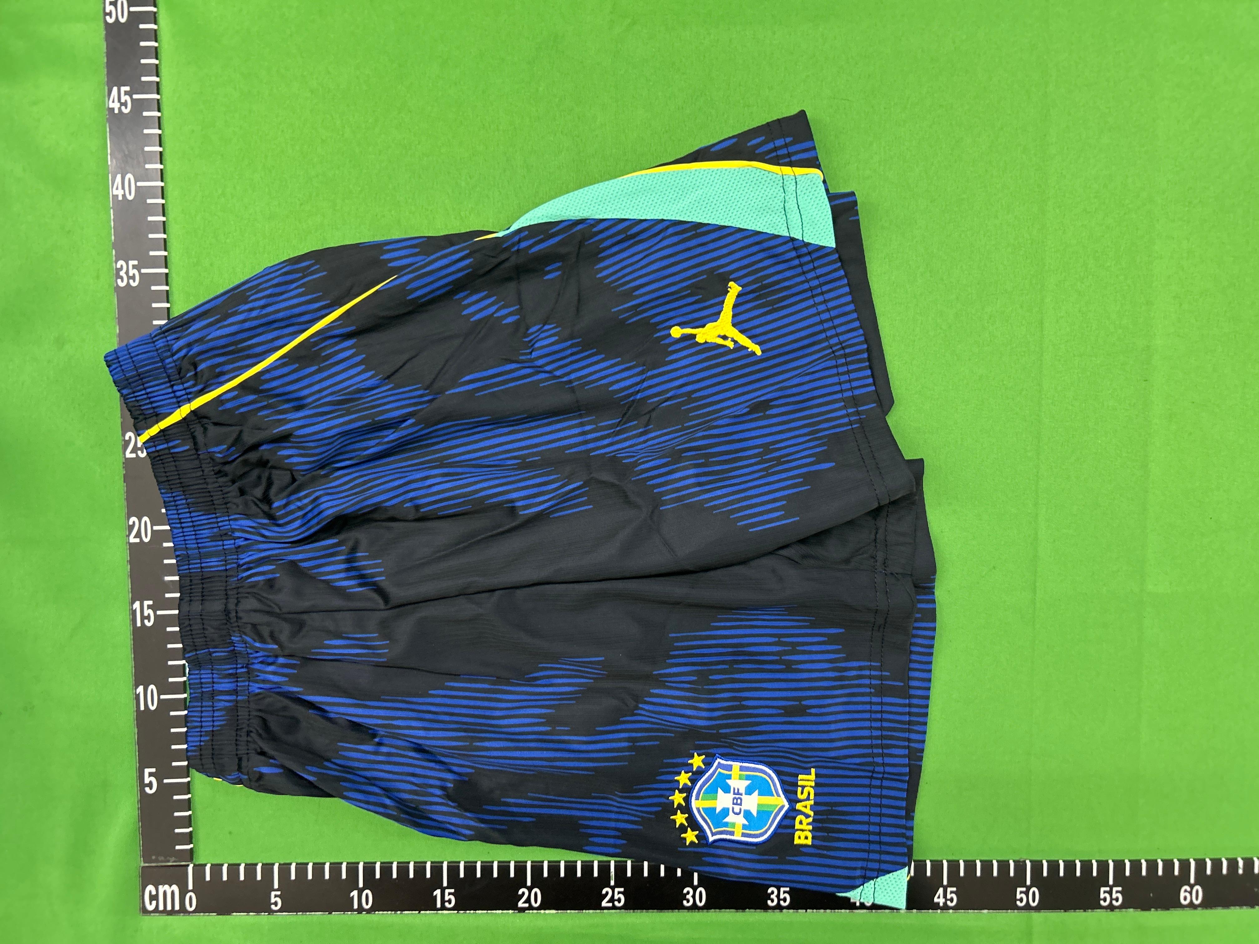 Foto QC 8 de adidas Real Madrid Soccer Jersey Set 2-Piece White