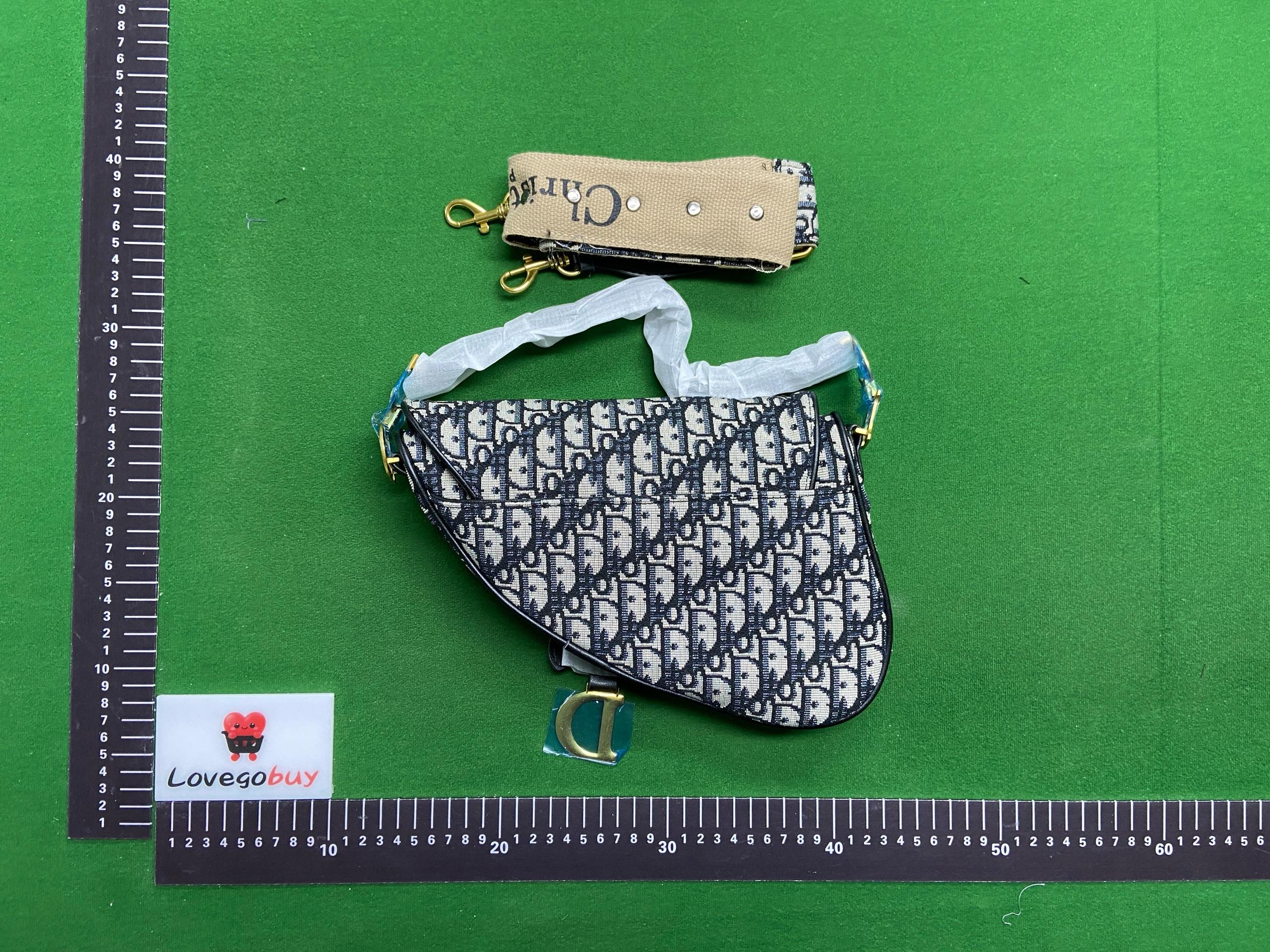 Foto QC 1 de Chanel 19 Flap Bag 26 Black Gold Tweed