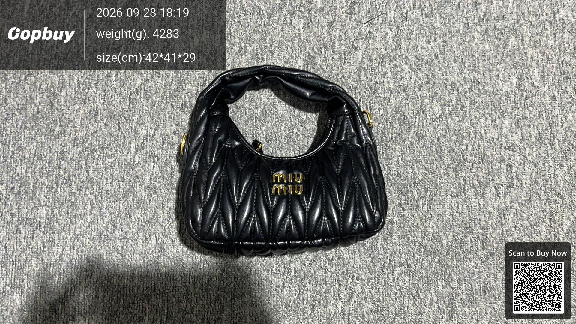 Foto QC 1 de Miu Miu Wander Mini Black Matelassé Leather