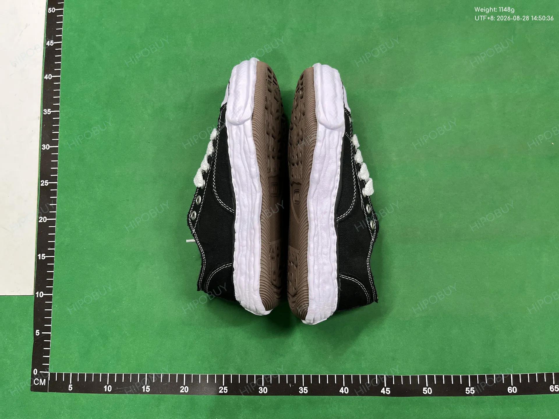 Foto QC 5 de Maison Mihara Peterson Low Black White A11FW702