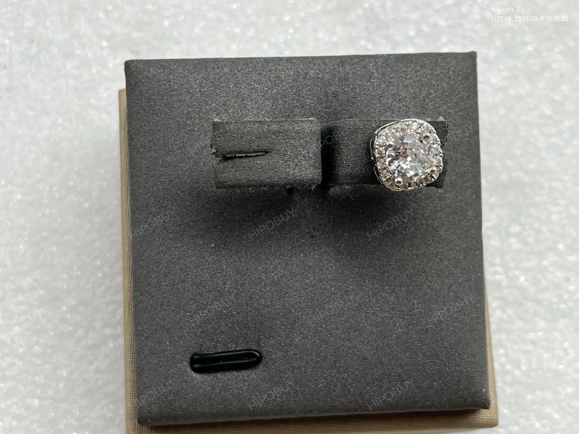 Foto QC 2 de Flyerbuy Earrings Metal Diamond Silver