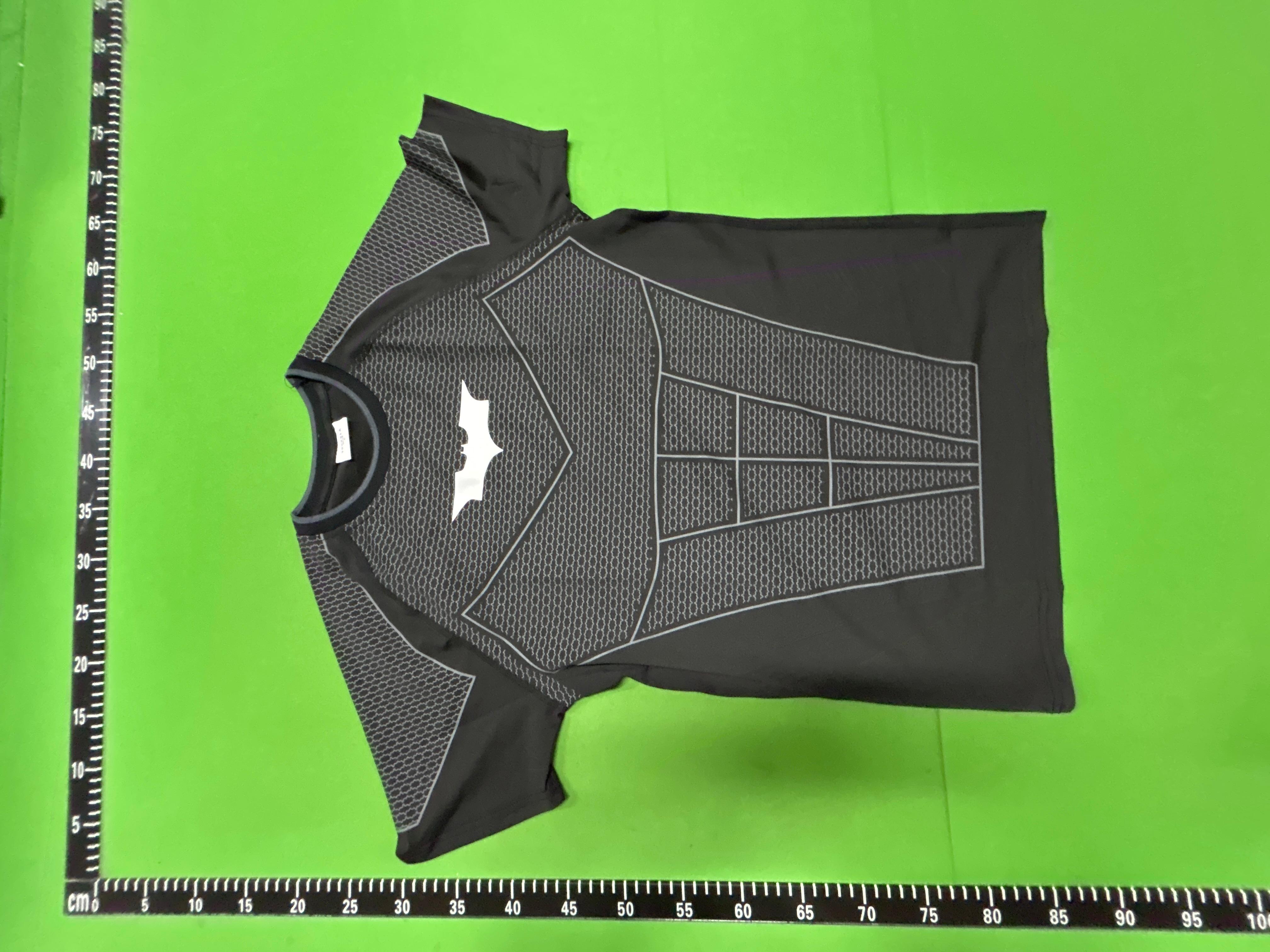 Foto QC 3 de YoungLA The Dark Knight T-shirt Batman Logo Black