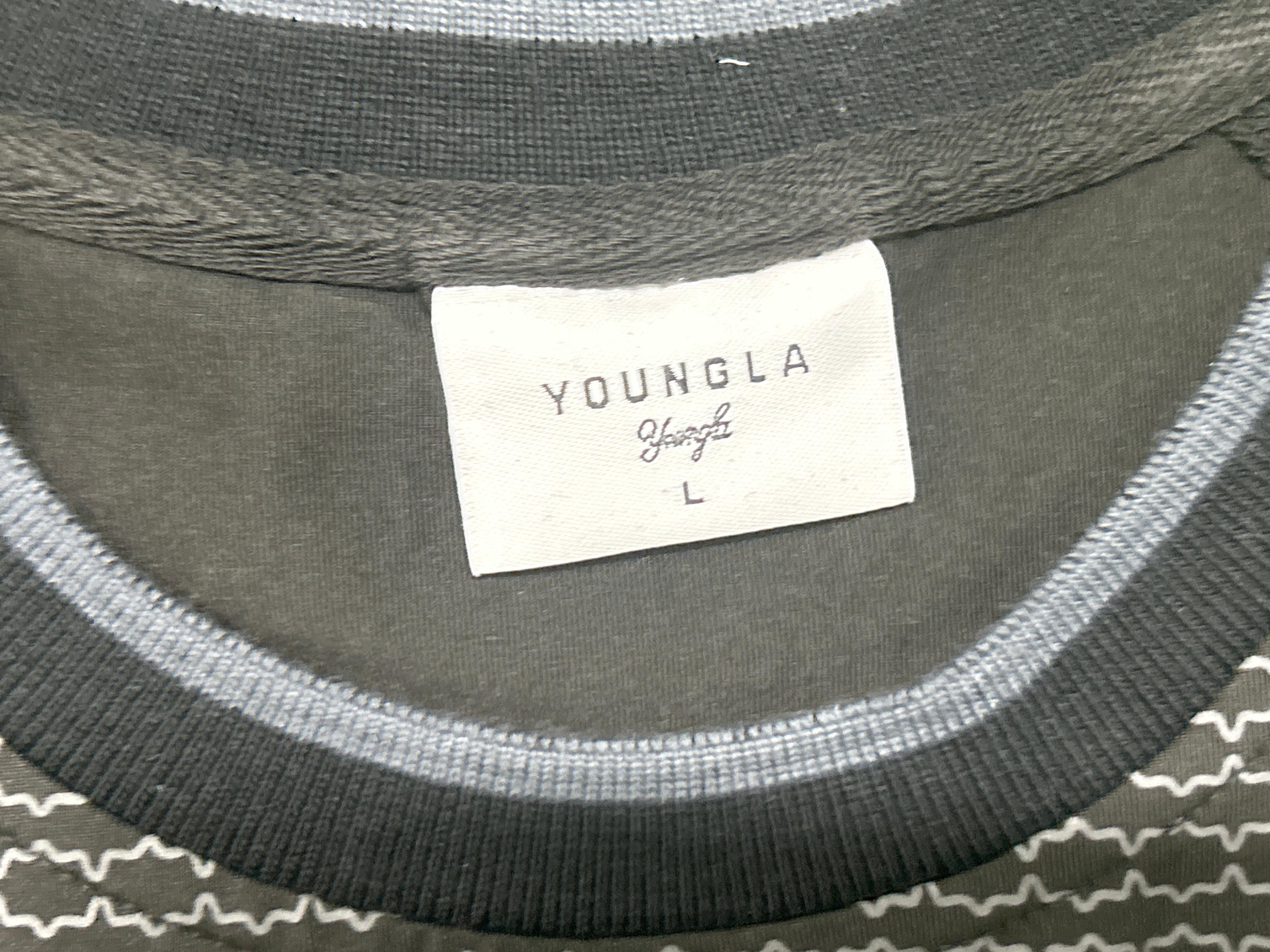 Foto QC 2 de YoungLA The Dark Knight T-shirt Batman Logo Black