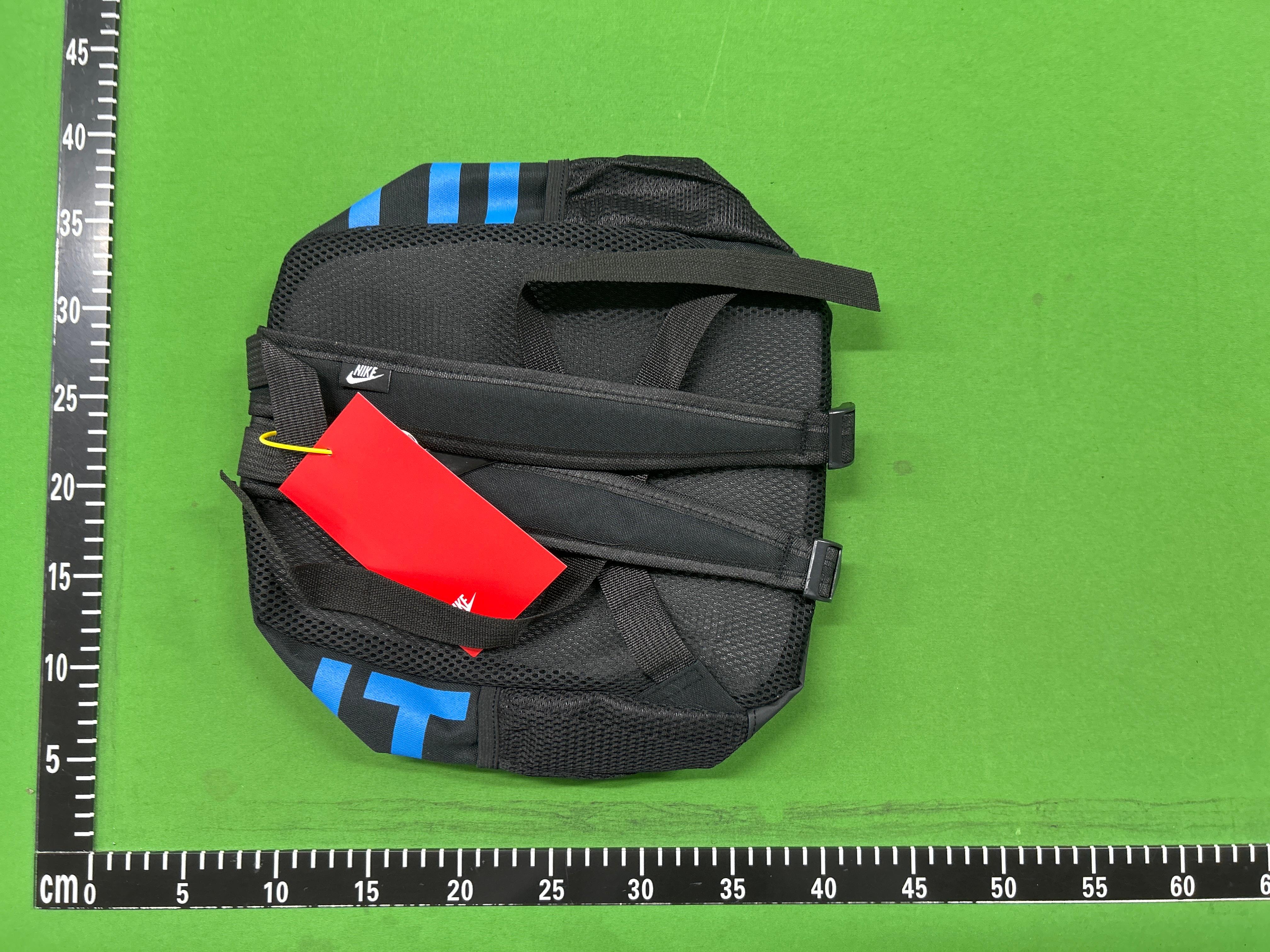 Foto QC 2 de Nike Classic Kids' Backpack 16L Volt