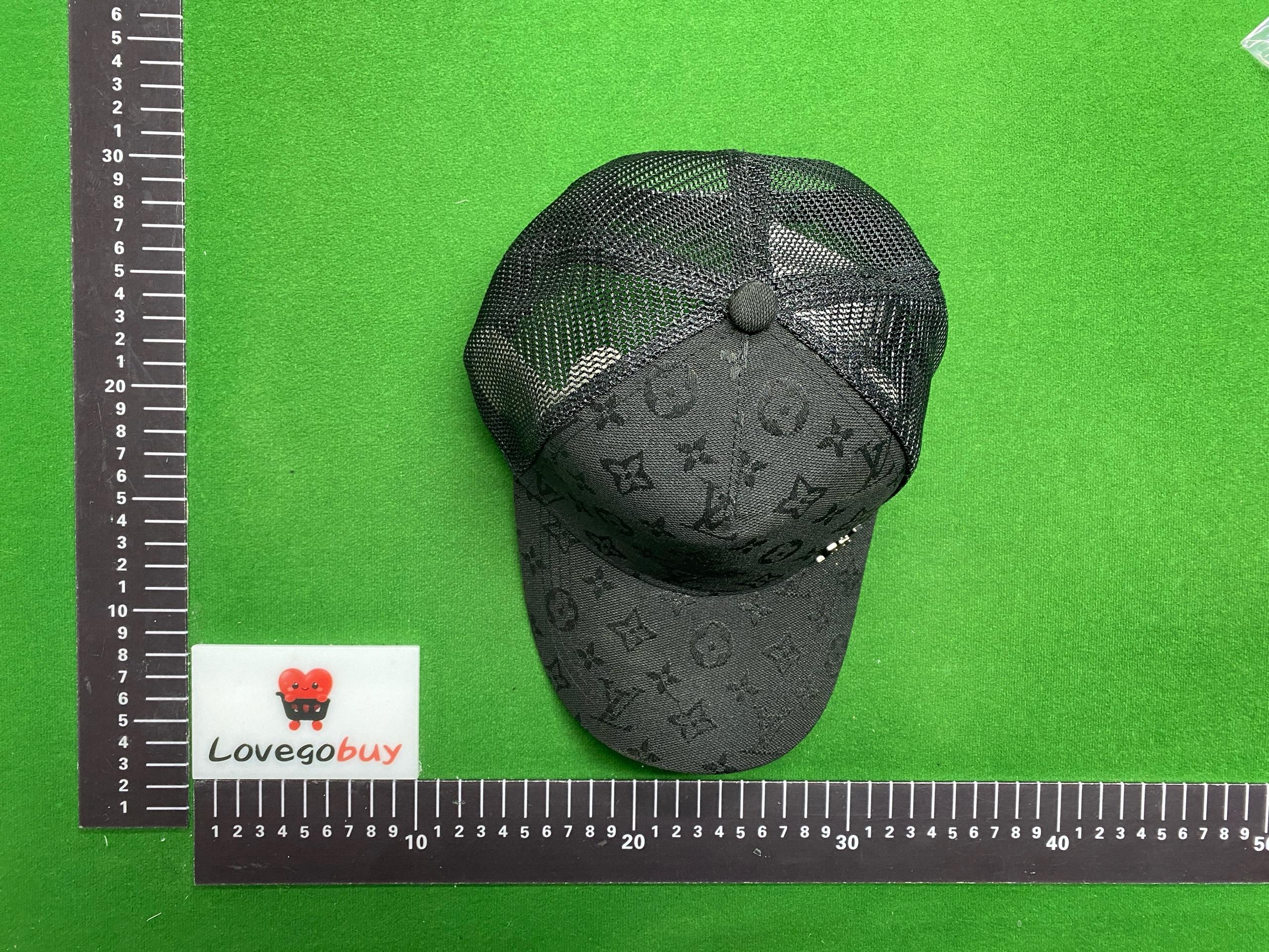 Foto QC 8 de Louis Vuitton Monogram Cap Black