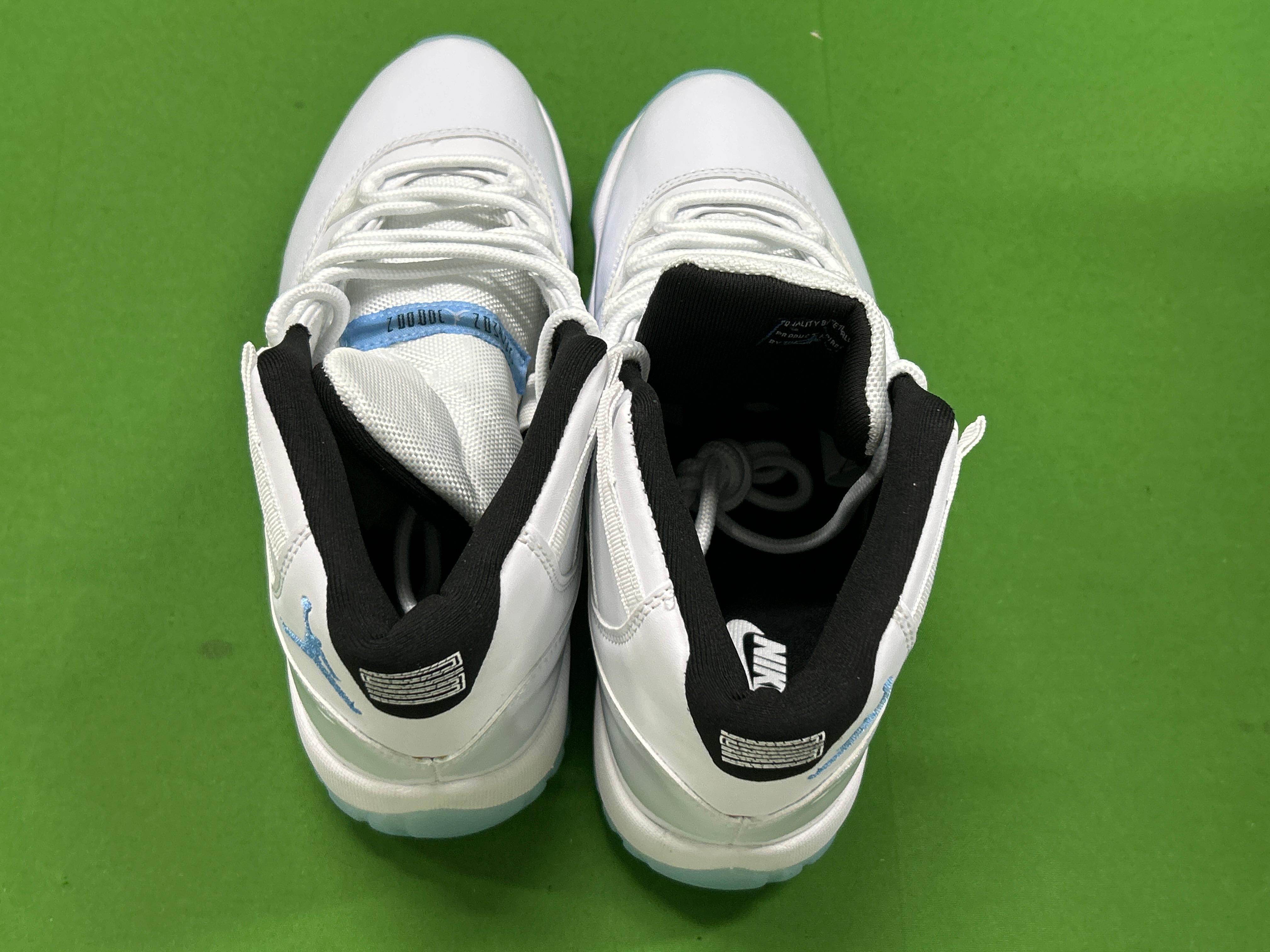 Foto QC 8 de Jordan 11 Retro Low University Blue 528895-106