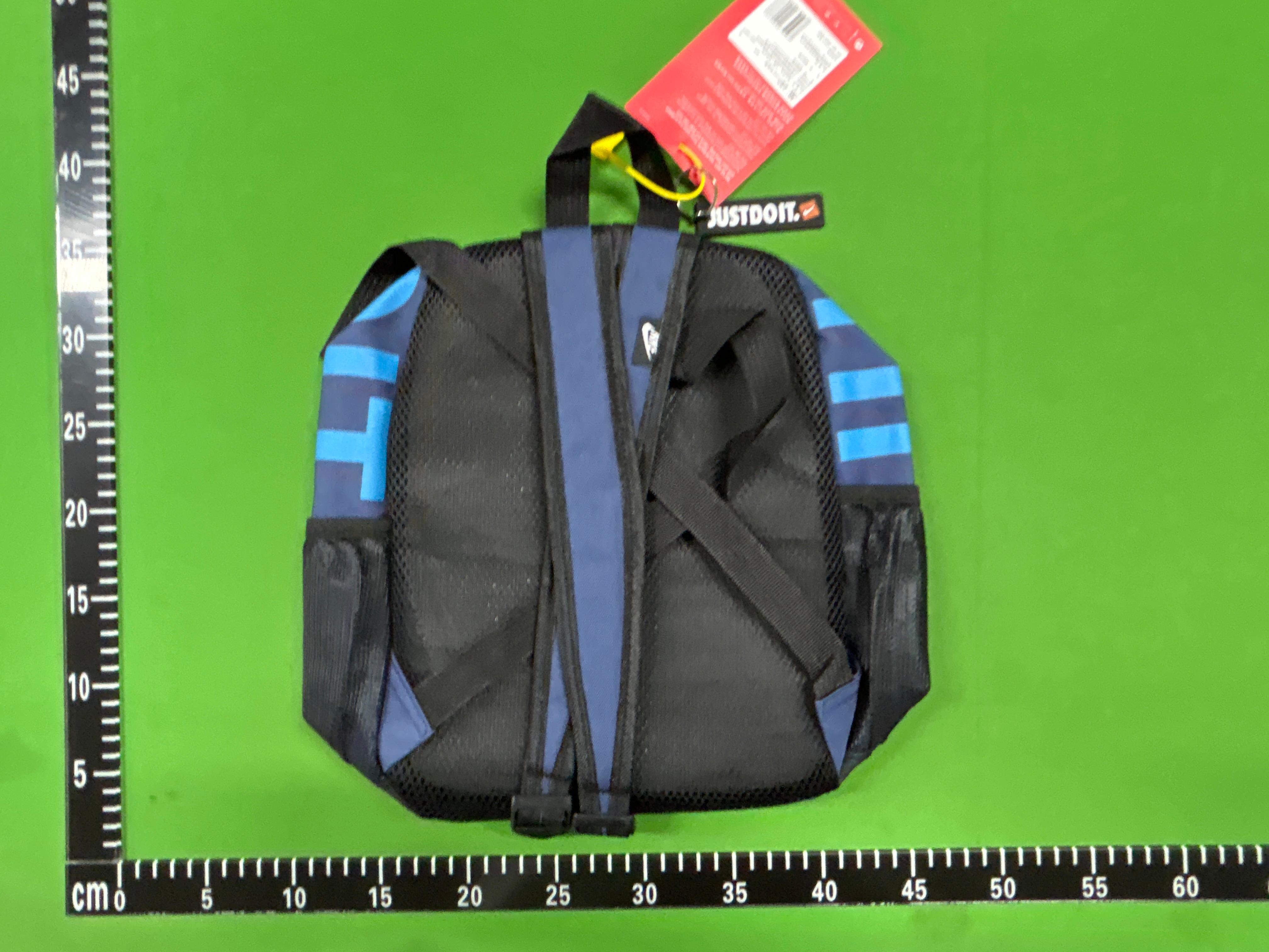 Foto QC 4 de Nike Classic Kids' Backpack 16L Volt