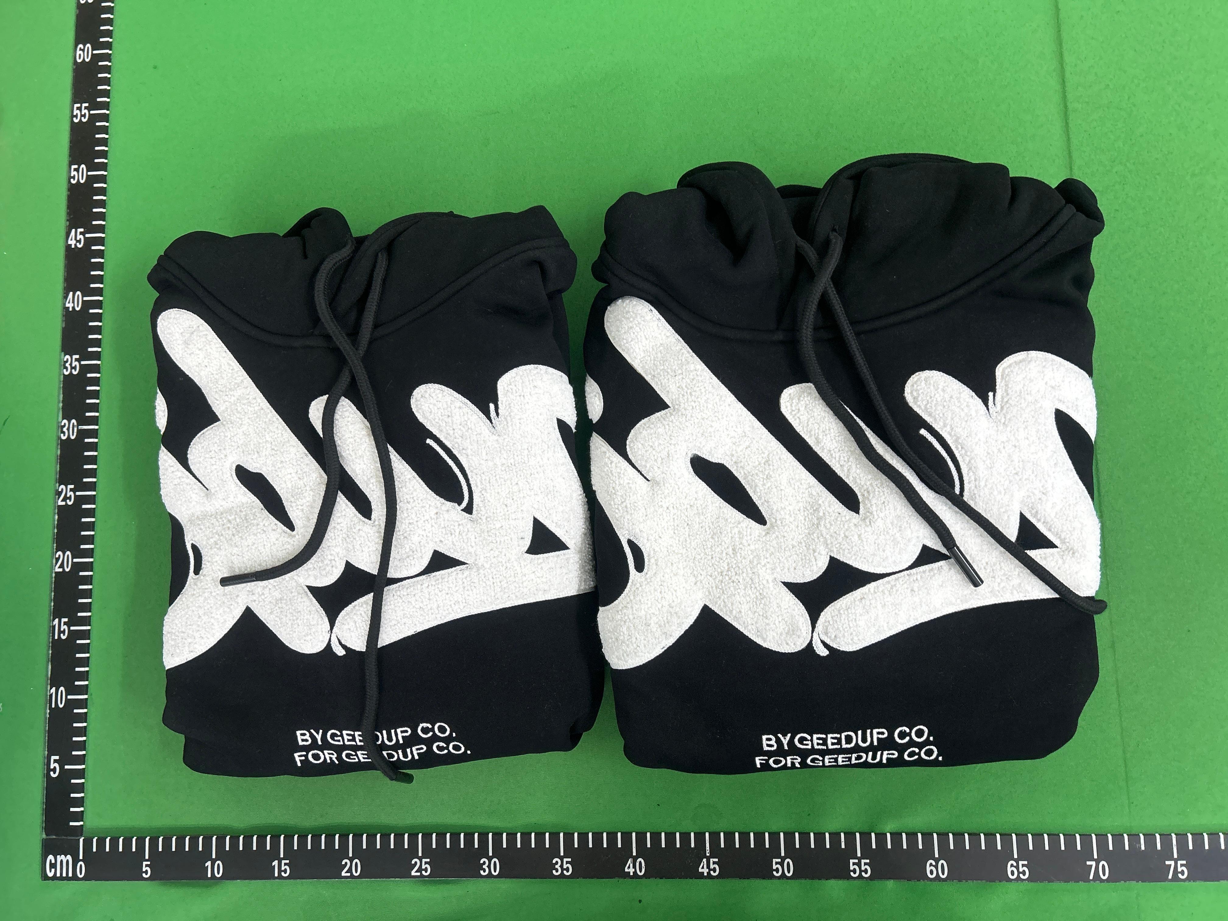 Foto QC 6 de Geedup Hoodie Graffiti Logo Black Grey