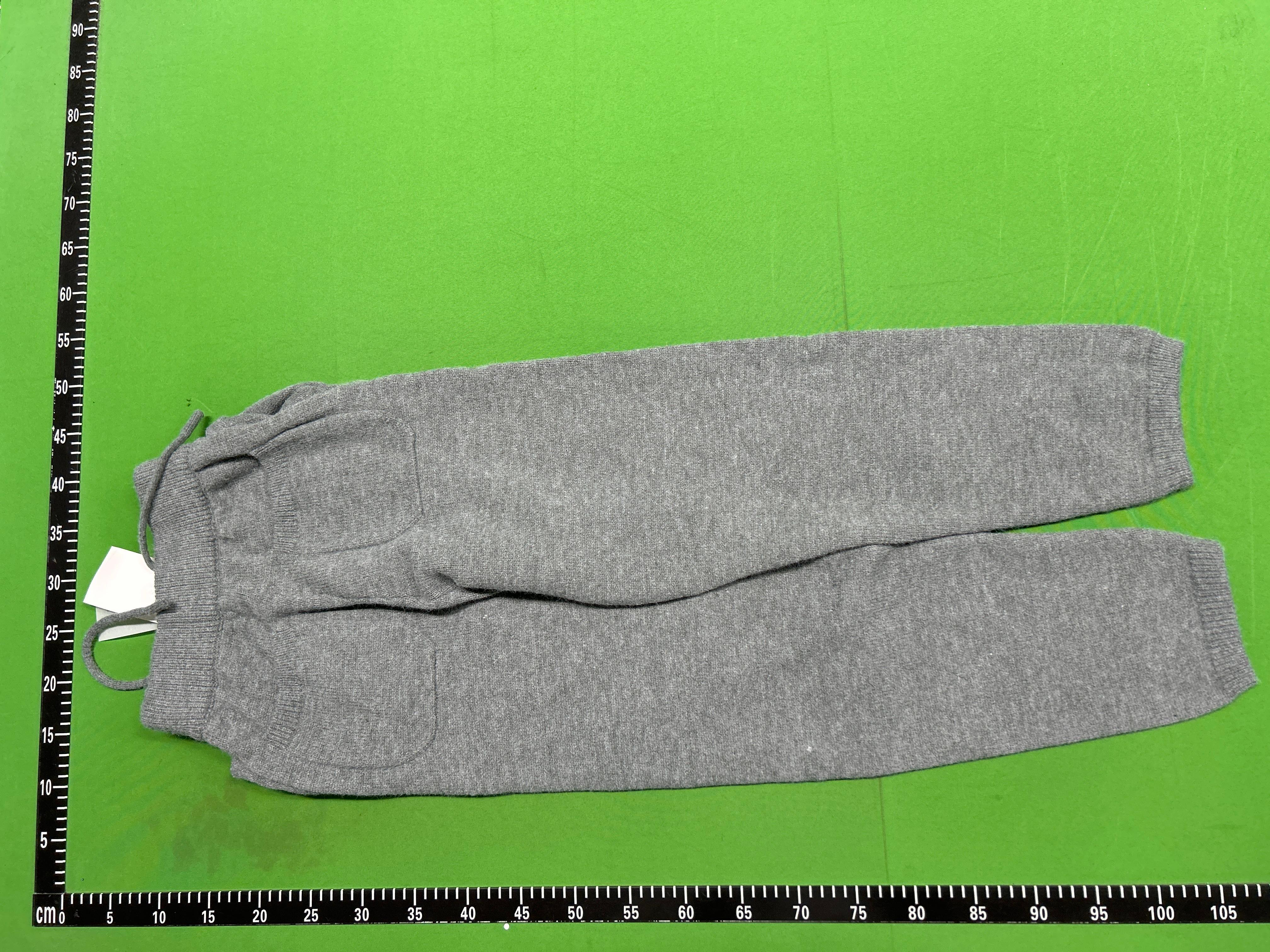 Foto QC 4 de Cole Buxton CB Logo Knit Set 2-Piece Grey