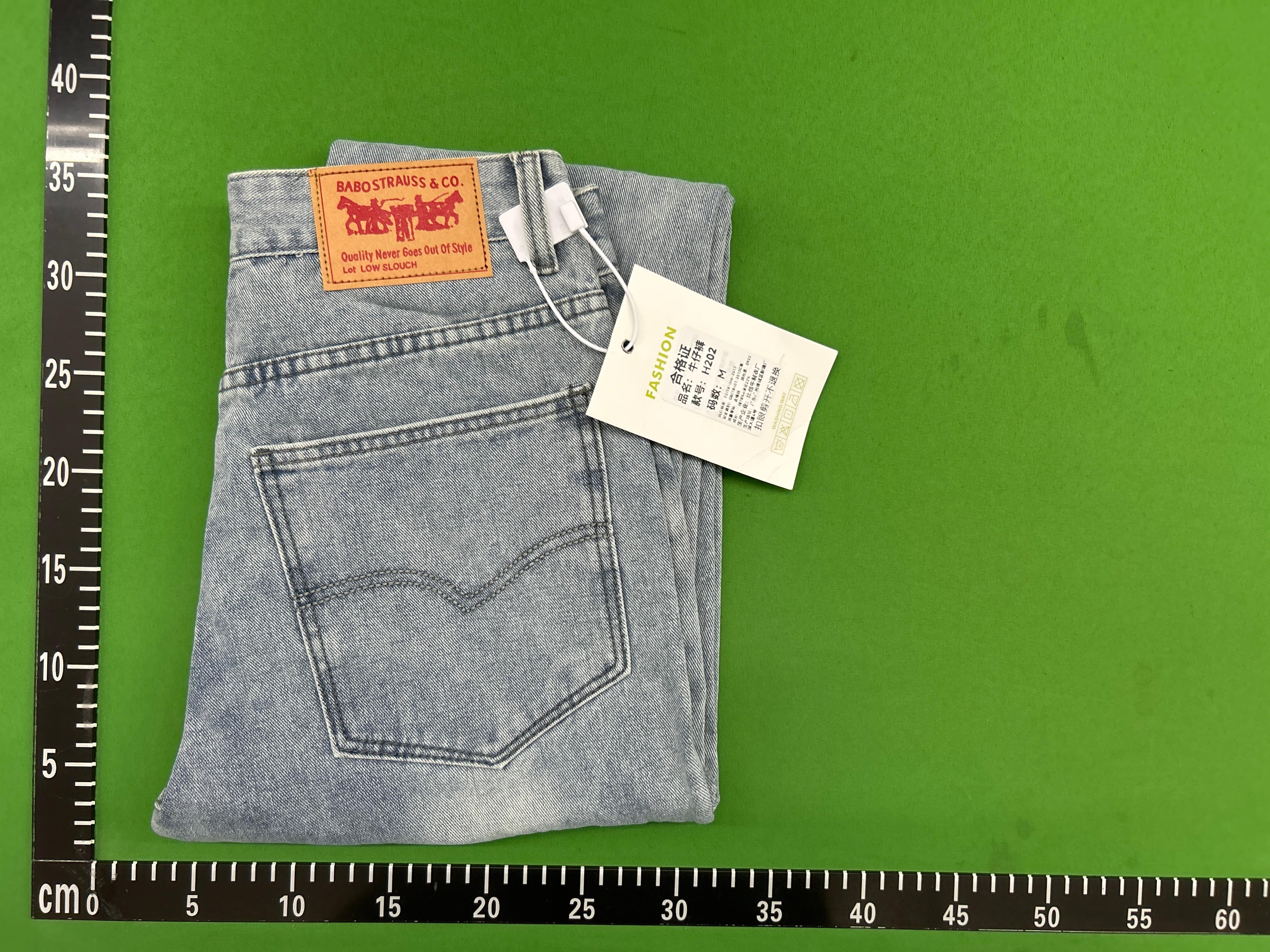 Foto QC 5 de Jeans Clean Fit Micro Flared Snow Wash Blue