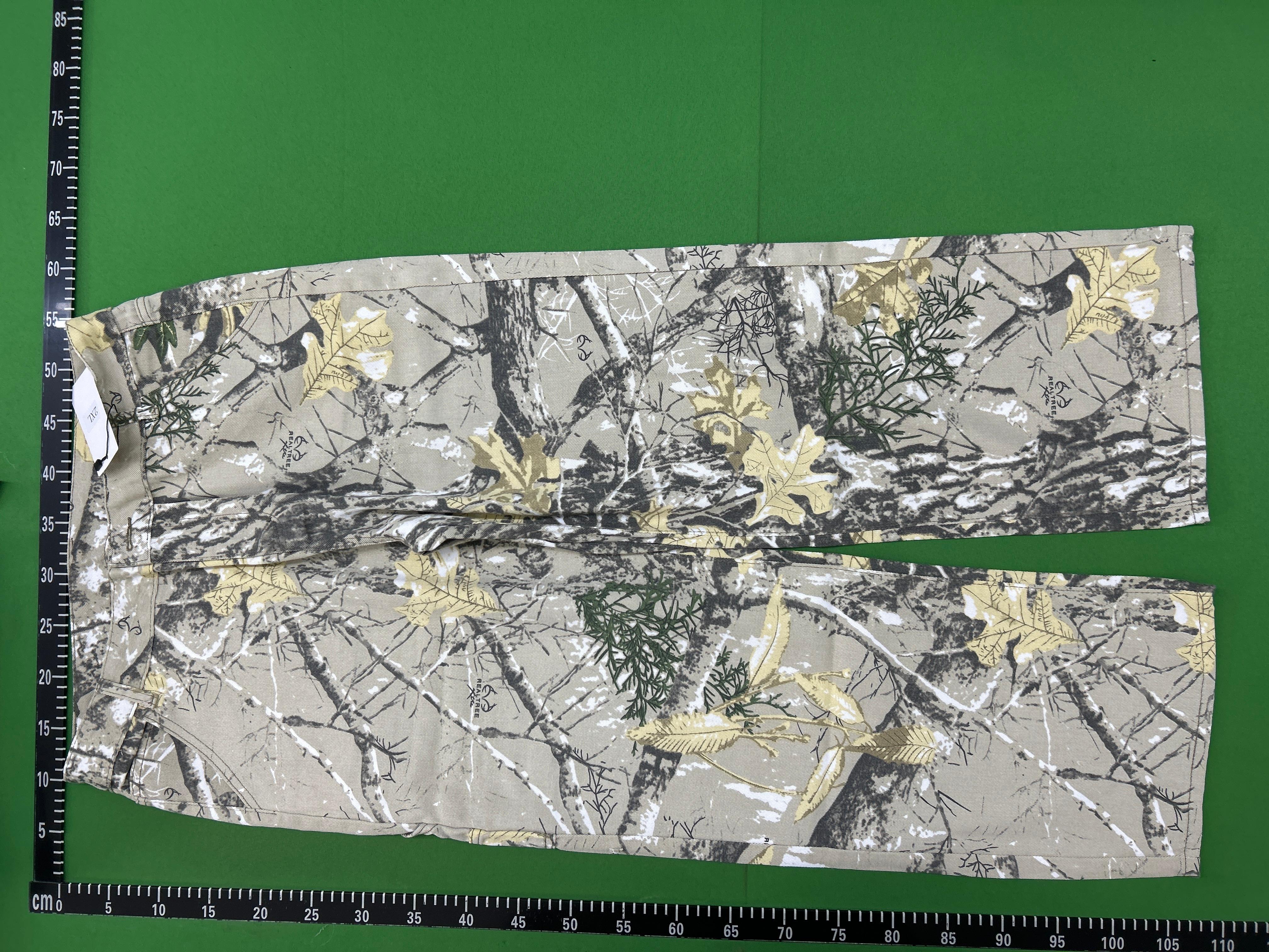 Foto QC 8 de Carhartt Jeans Wide-Leg Straight Washed Tree Camo