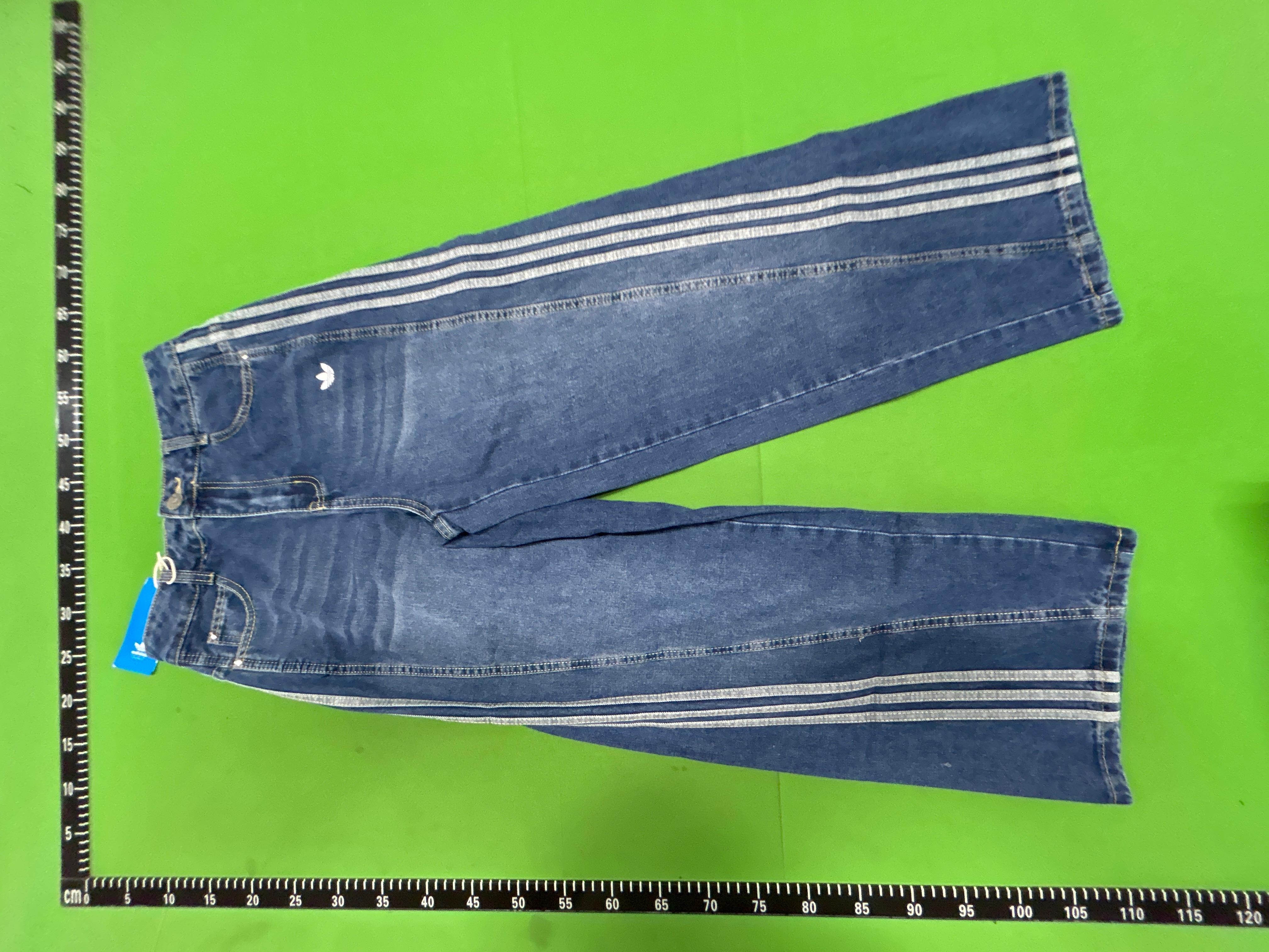Foto QC 7 de adidas Originals Denim Jacket Washed Three Stripes Black