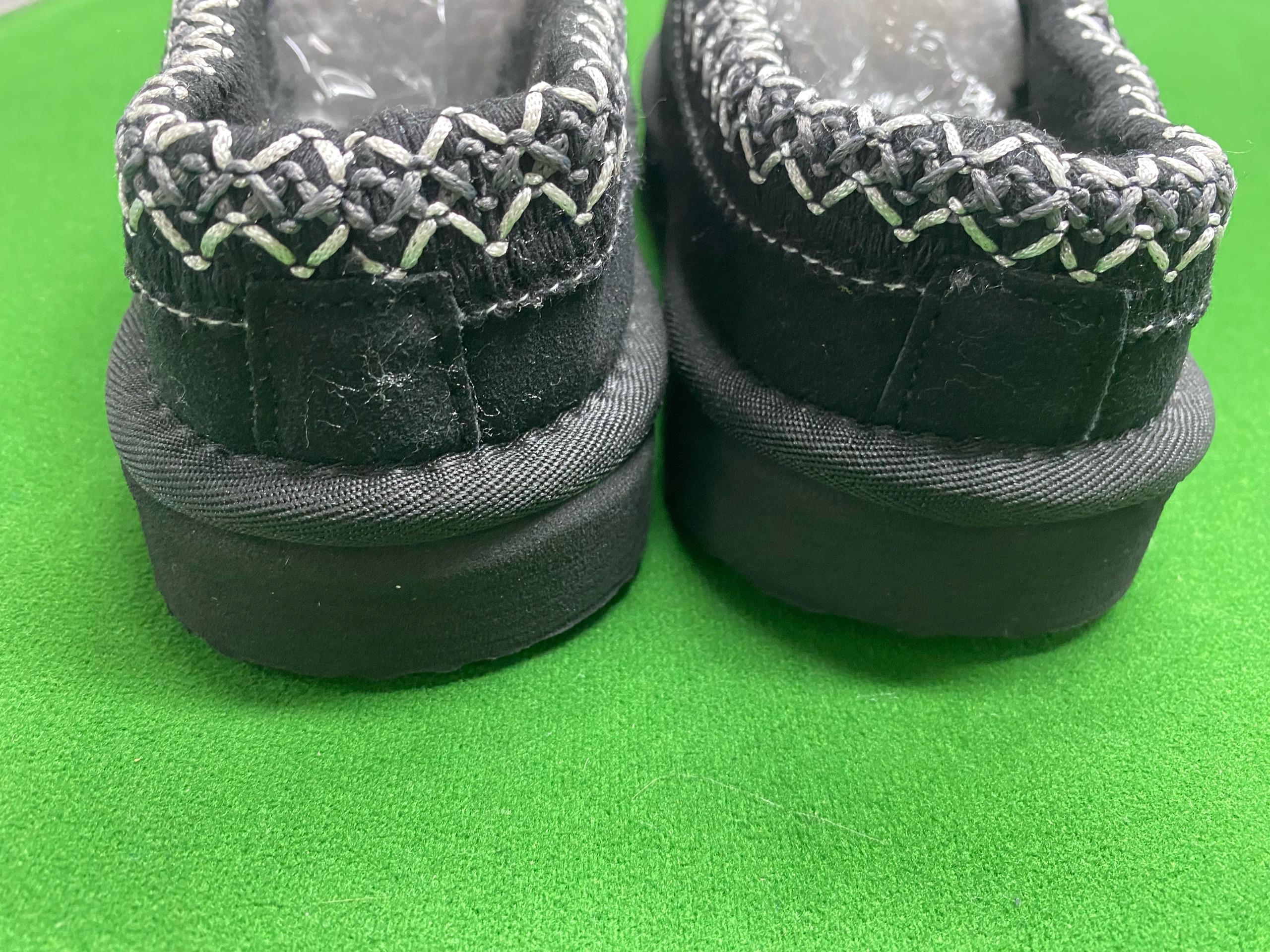 Foto QC 4 de UGG Tasman Suede Slippers Ethnic Stitching Black