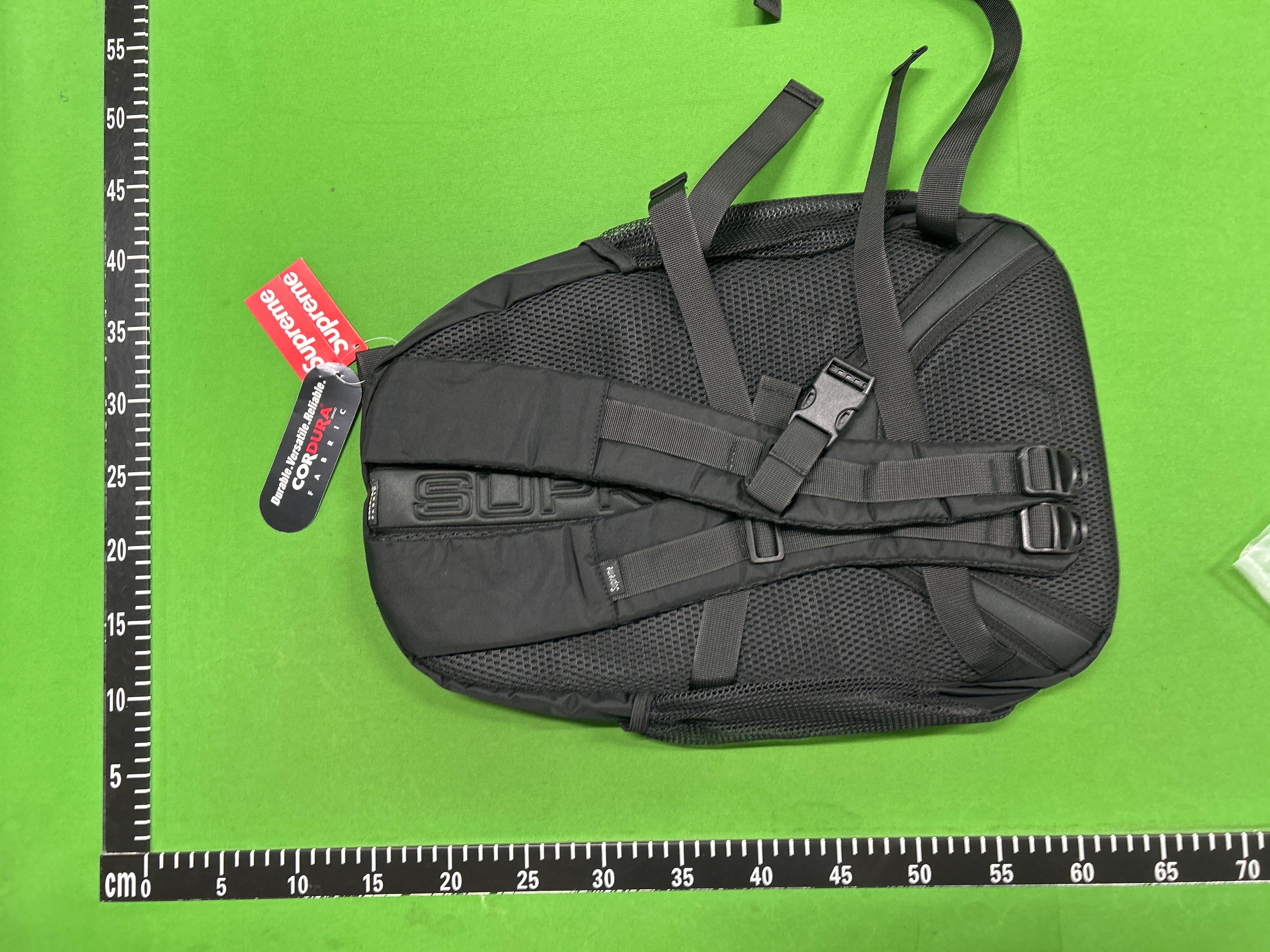 Foto QC 2 de Supreme Field Messenger Bag 16L Olive Camo