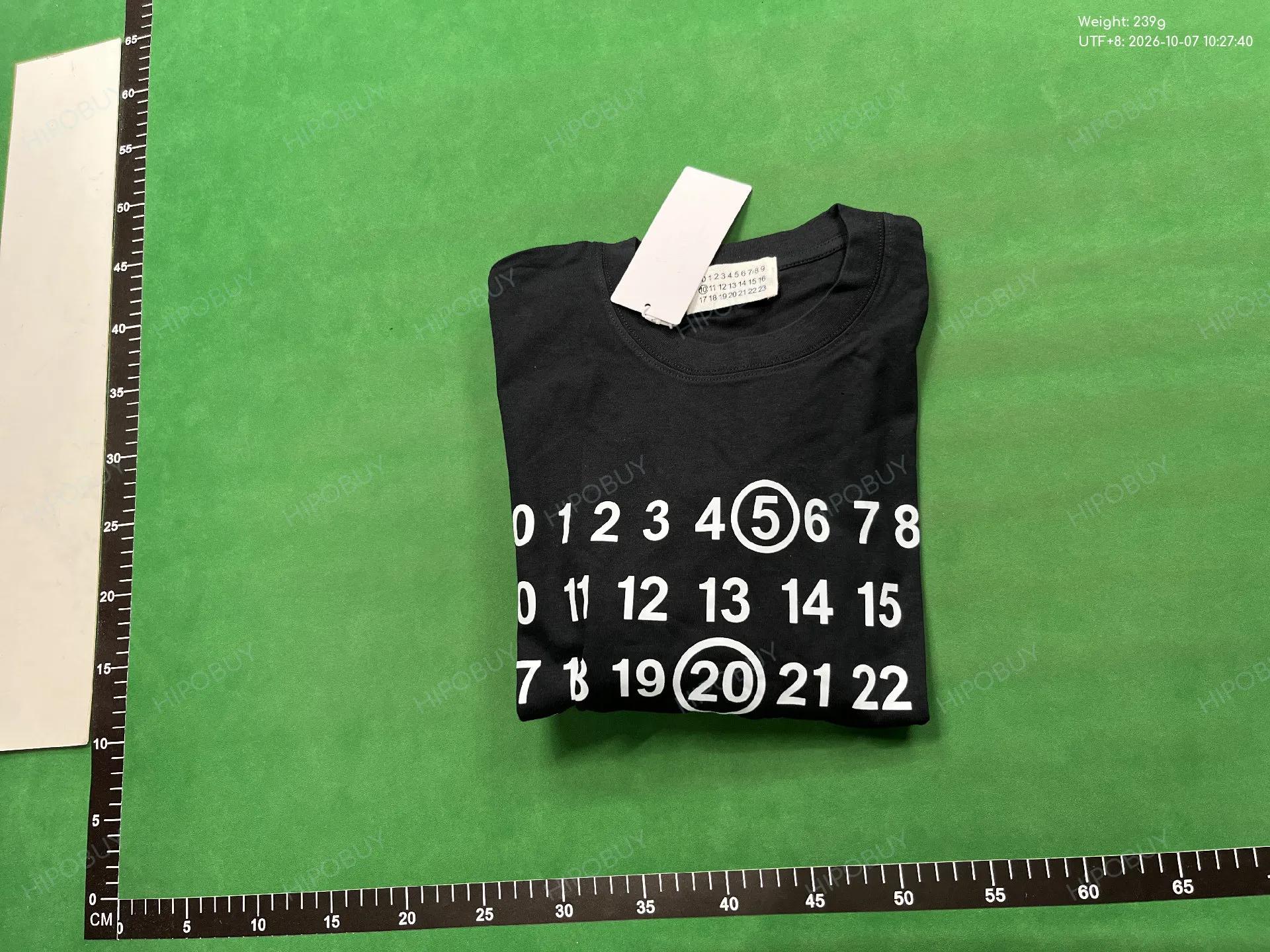 Foto QC 4 de Maison Margiela T-shirt Numeric Logo Long Sleeve White