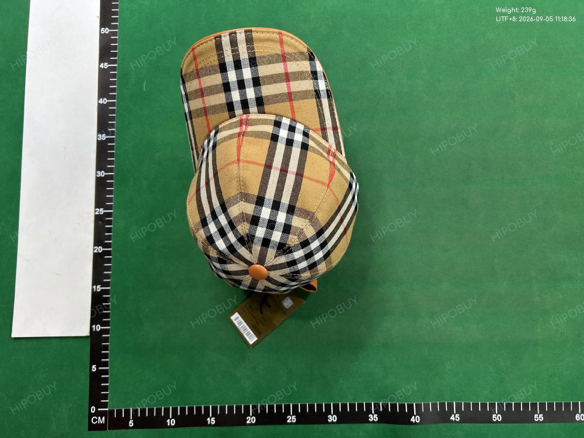 Foto QC 2 de Burberry Vintage Check Baseball Cap Archive Beige