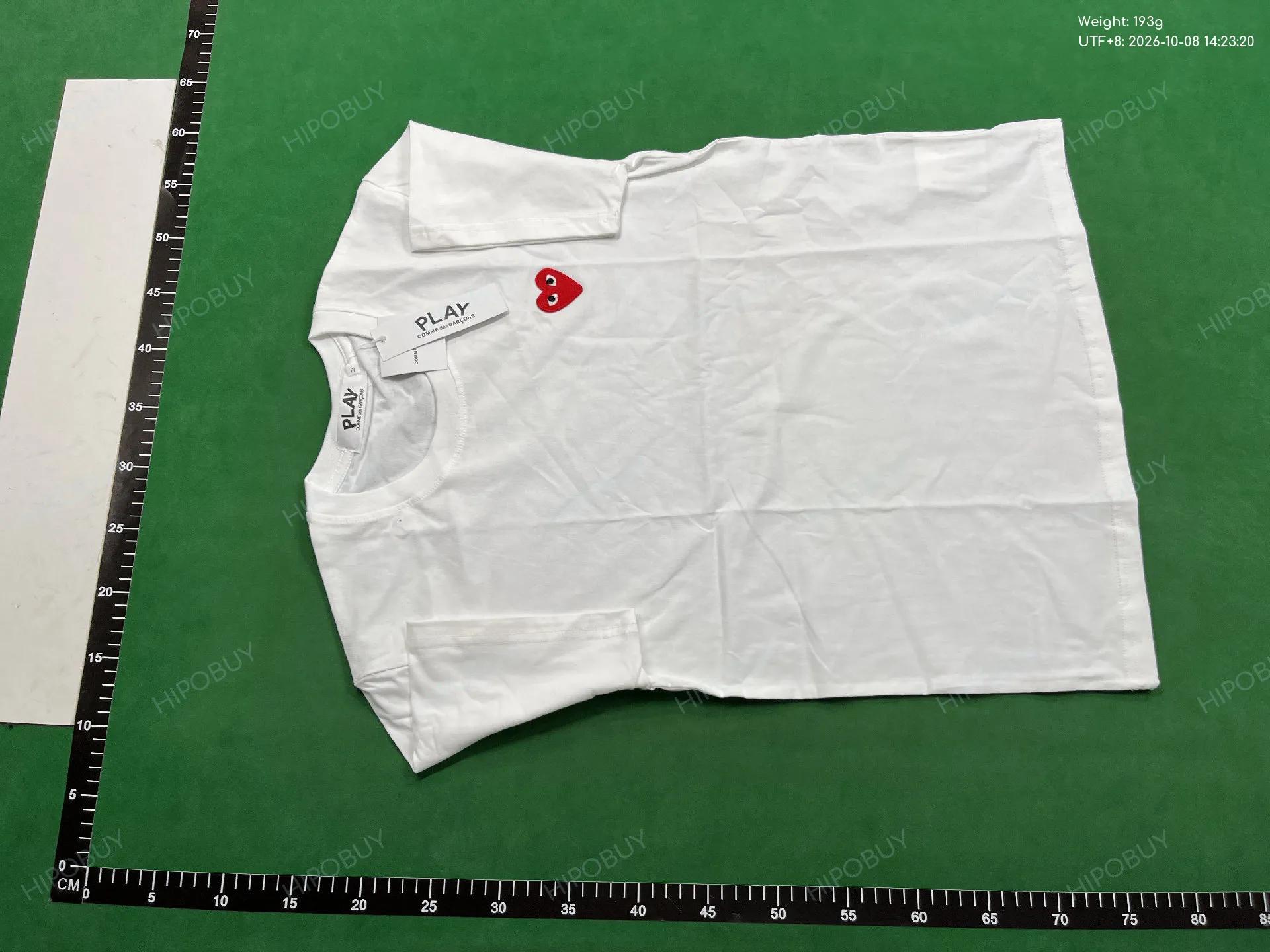 Foto QC 6 de Comme des Garçons PLAY T-shirt Small Black Heart Patch Navy