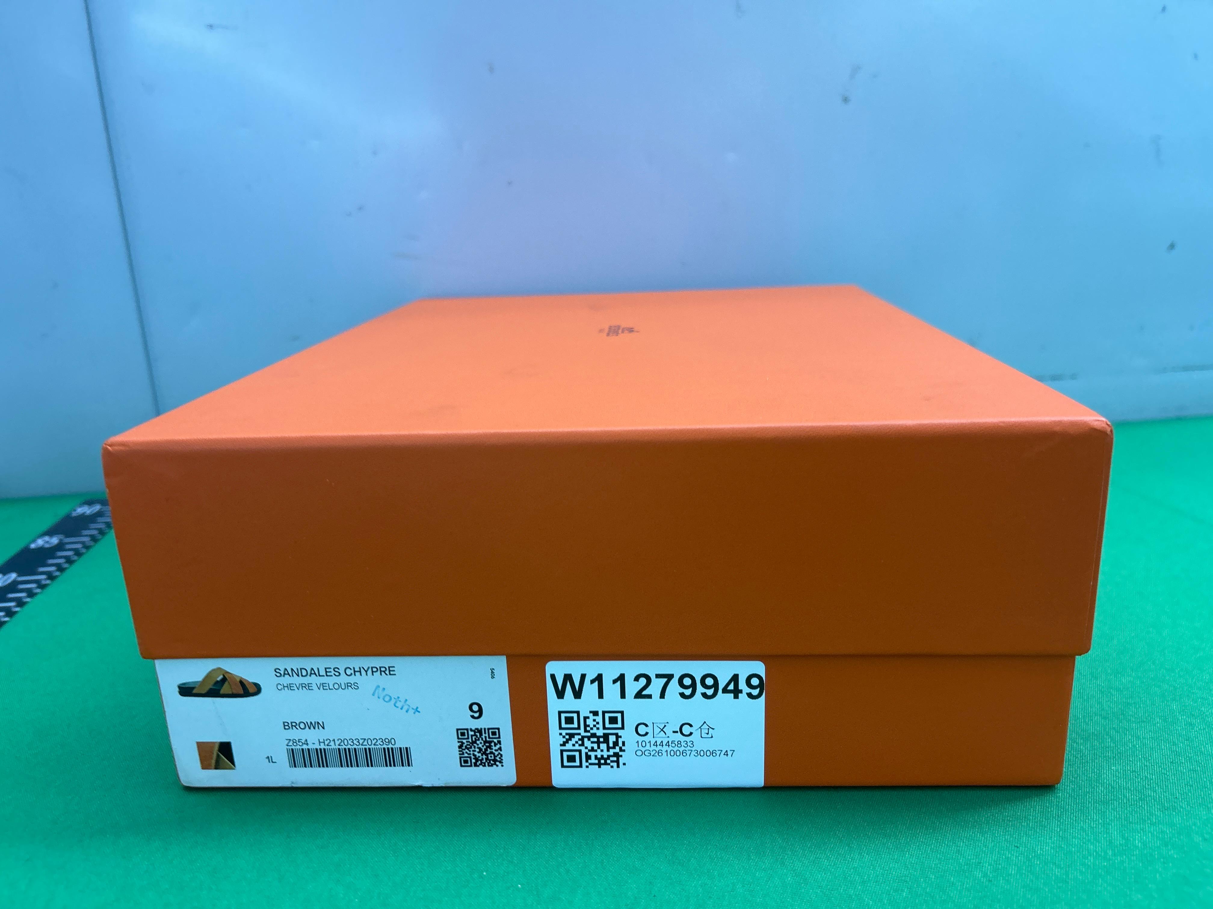 Foto QC 6 de Hermes Chypre H Canvas Calfskin Sandals Black Grey H212033Z02390