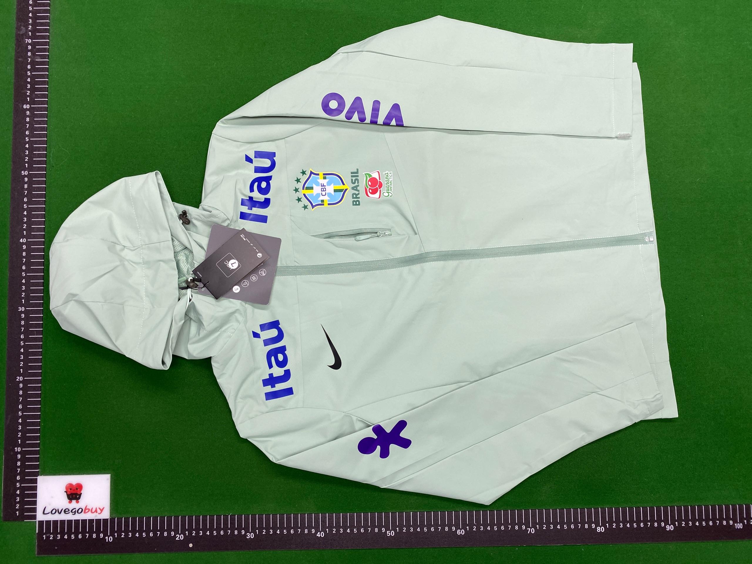 Foto QC 4 de Nike Brasil CBF Hooded Jacket GORE-TEX Mint Green