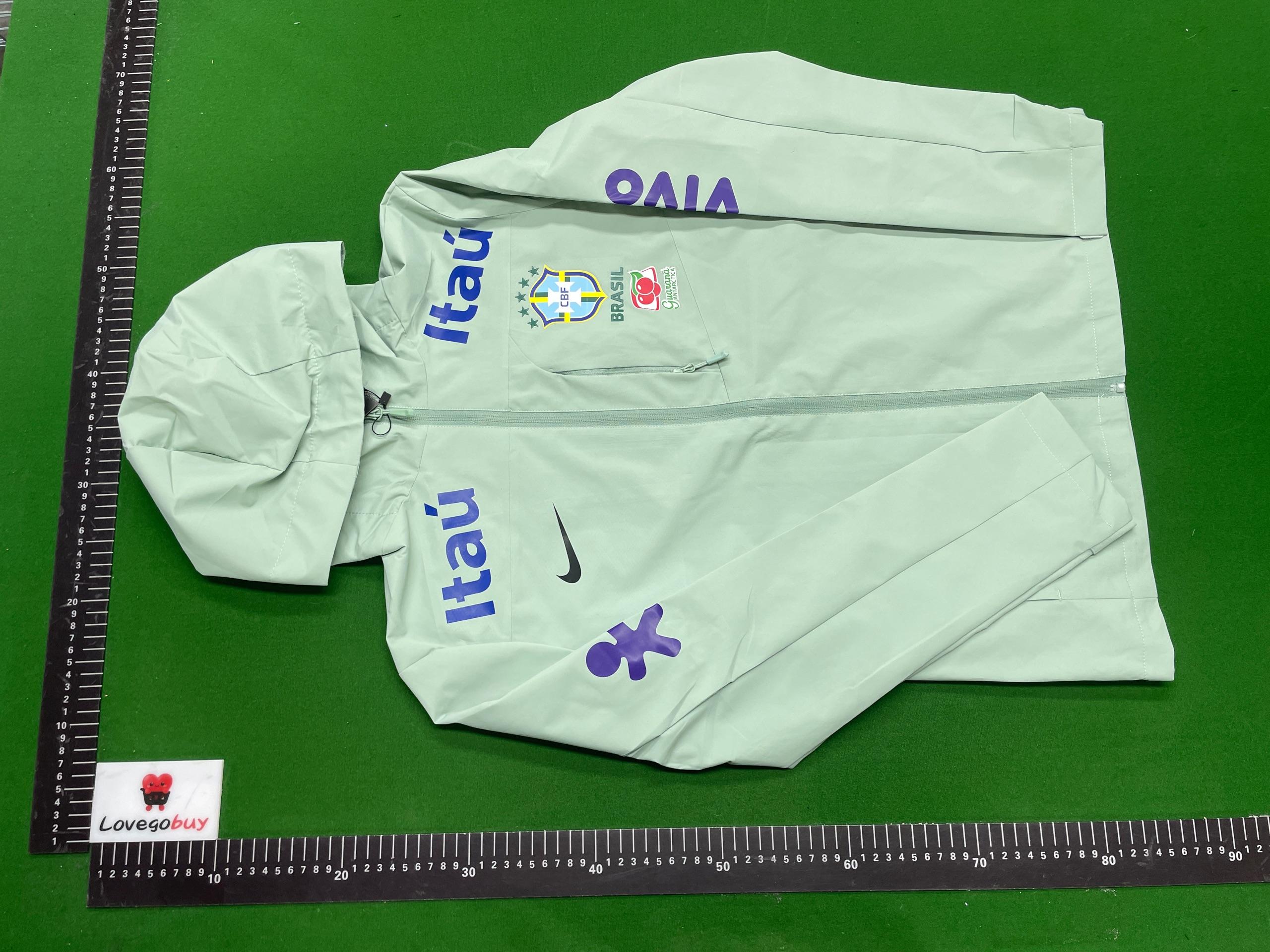 Foto QC 1 de Nike Brasil CBF Hooded Jacket GORE-TEX Mint Green