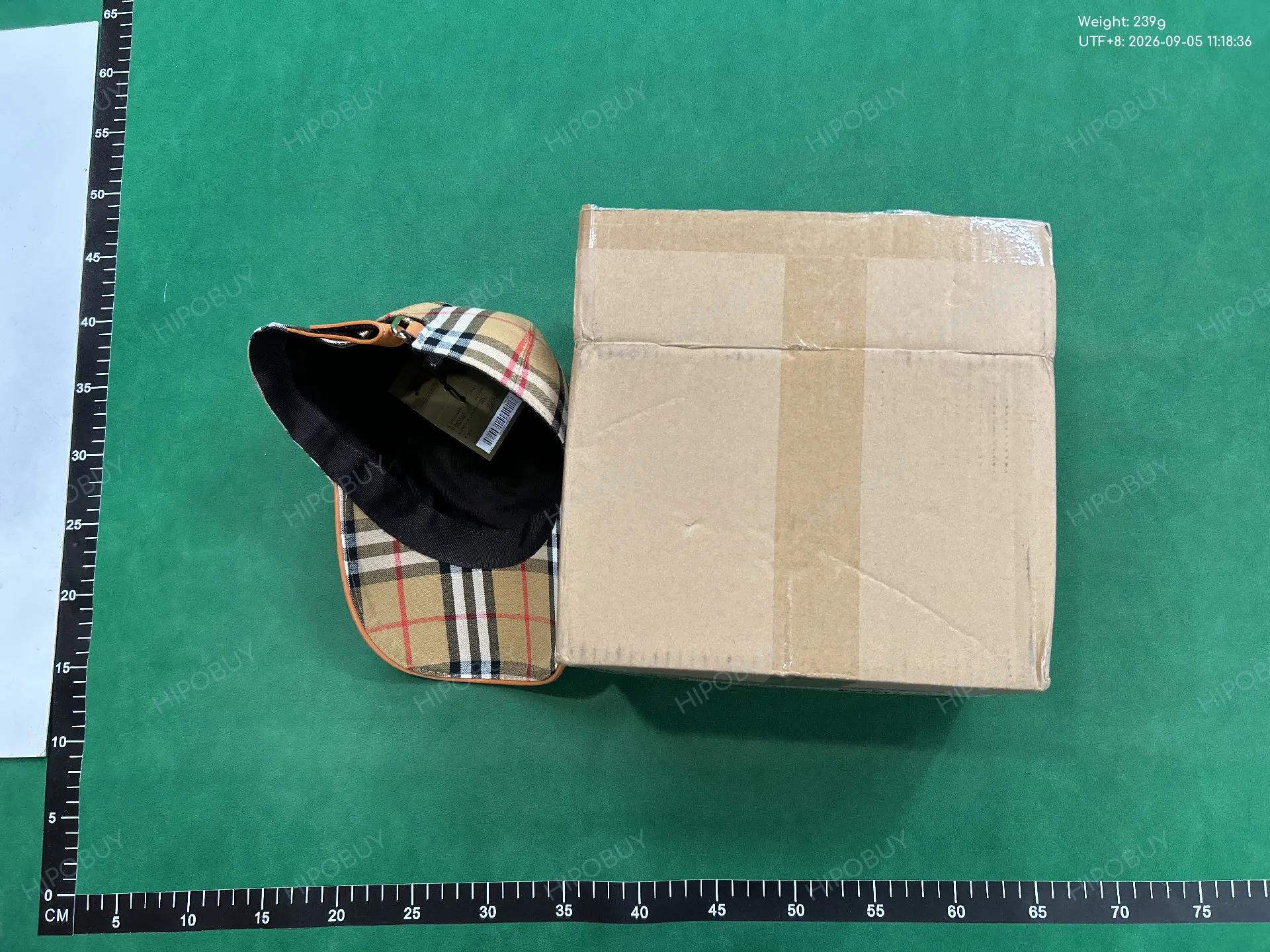Foto QC 3 de Burberry Vintage Check Baseball Cap Archive Beige