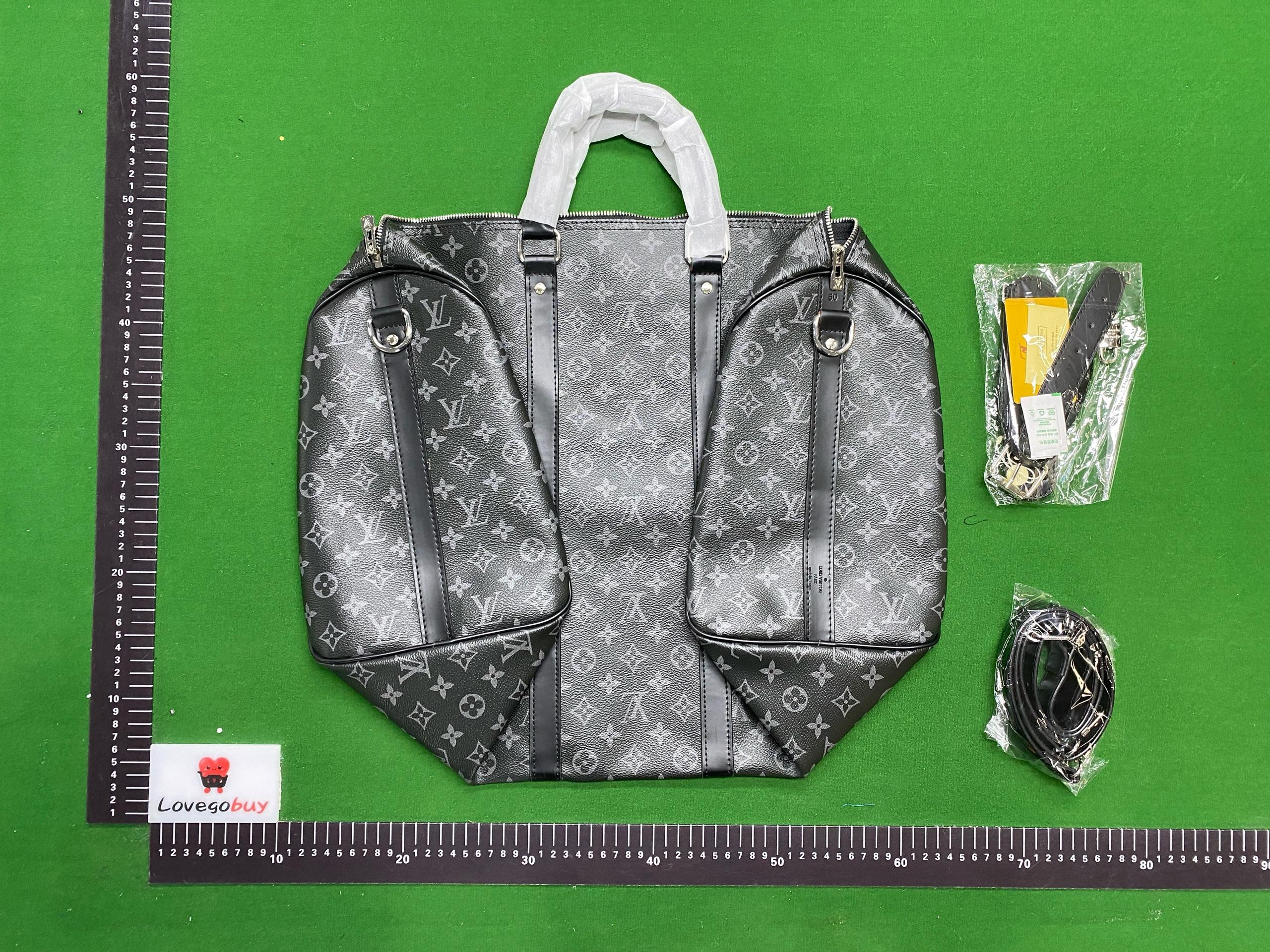Foto QC 5 de Louis Vuitton x NBA Keepall Bandouliere 55 White Monogram Canvas