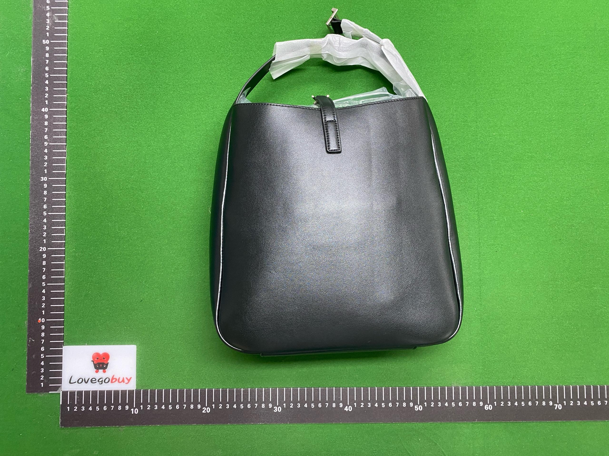 Foto QC 3 de Saint Laurent Le 5 A 7 Hobo Bucket Bag Black Leather