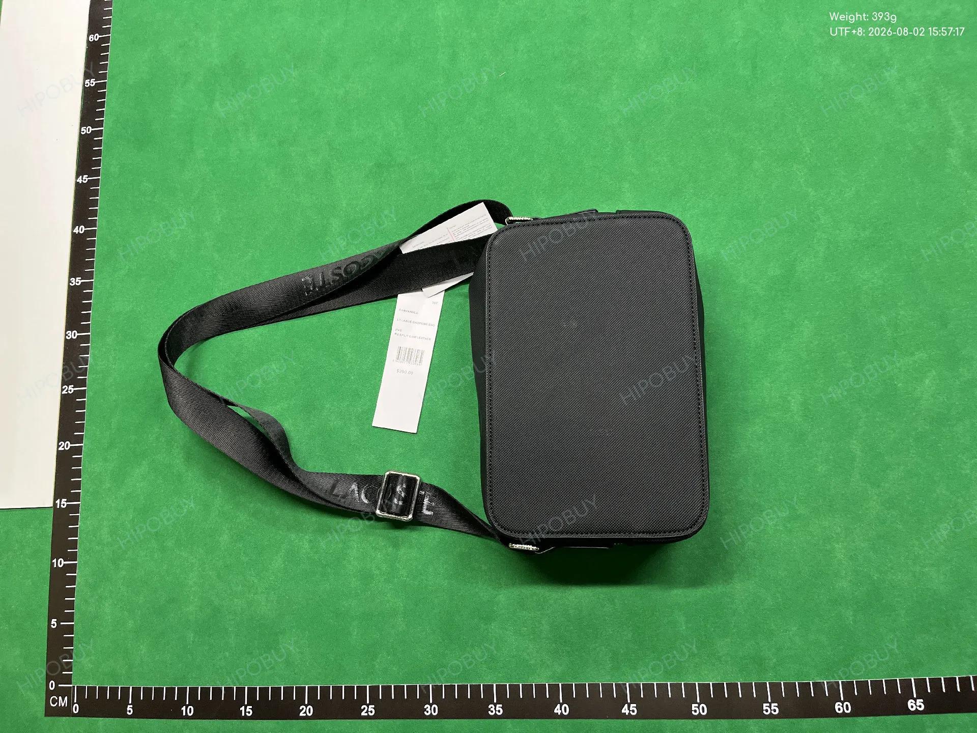 Foto QC 8 de Lacoste Men's Classic Small Reporter Bag Black Petit Piqué