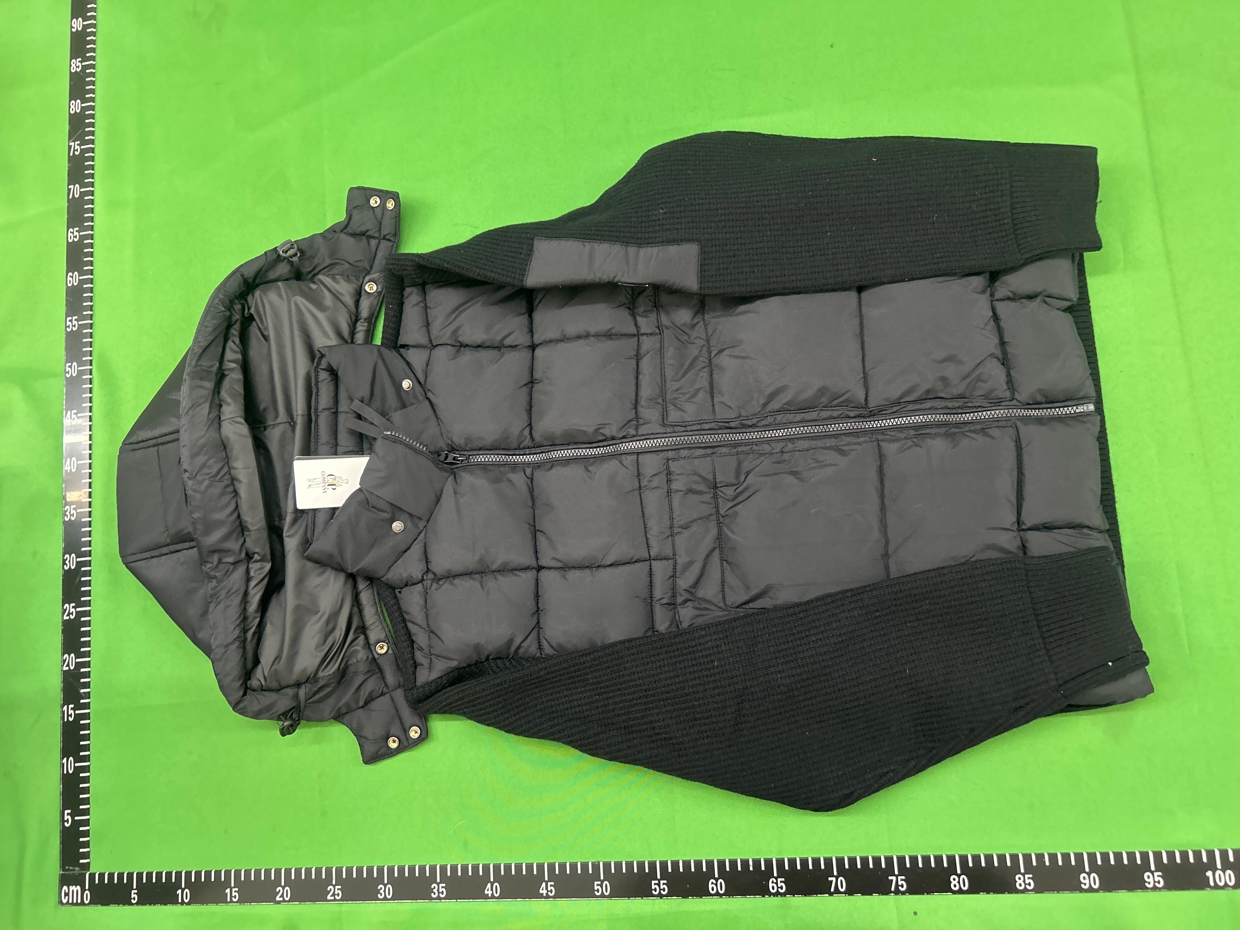 Foto QC 7 de C.P. Company Puffer Jacket Knit Sleeve Hooded Lens Grey