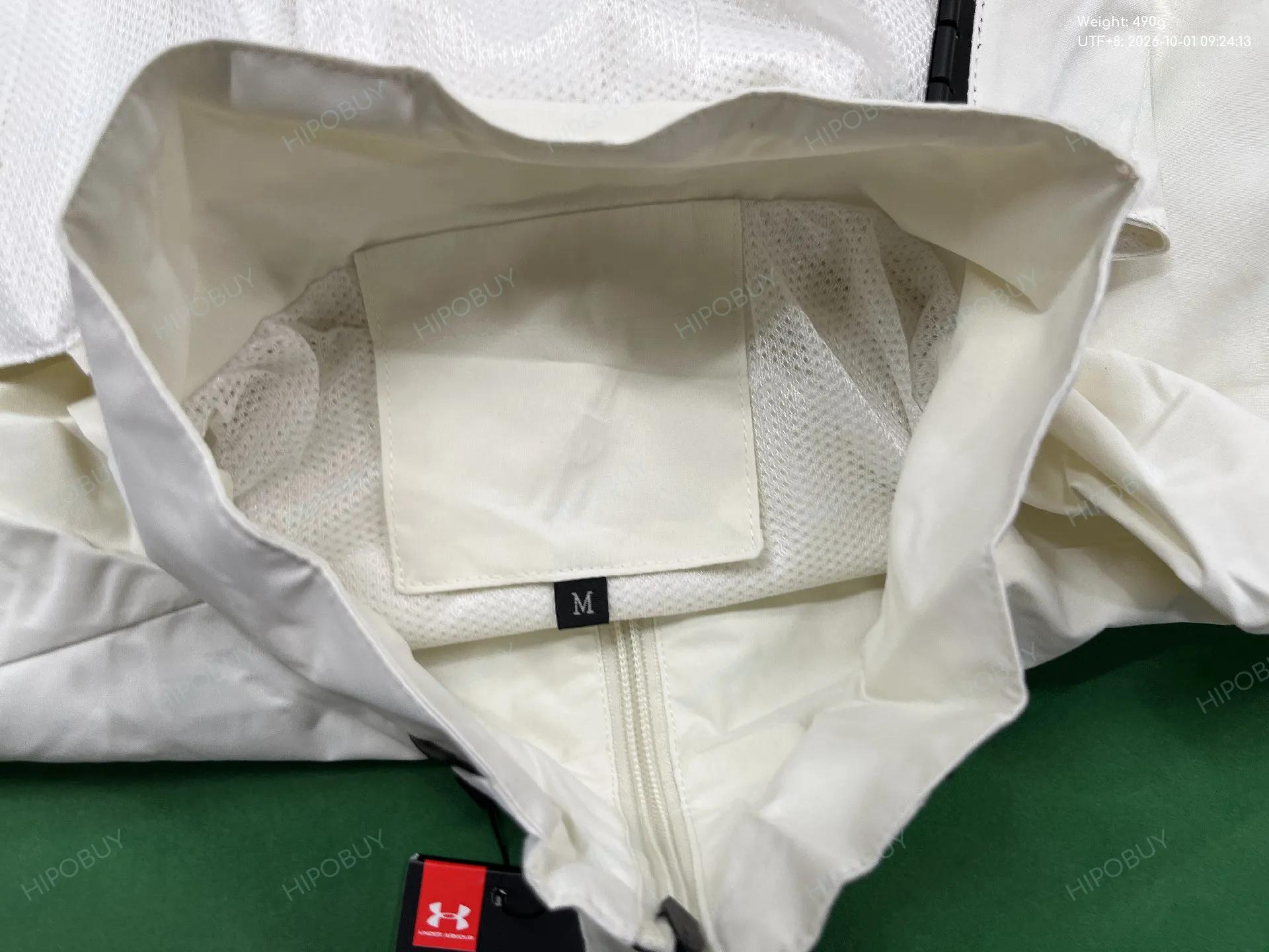 Foto QC 1 de Under Armour Hooded Jacket Windbreaker White