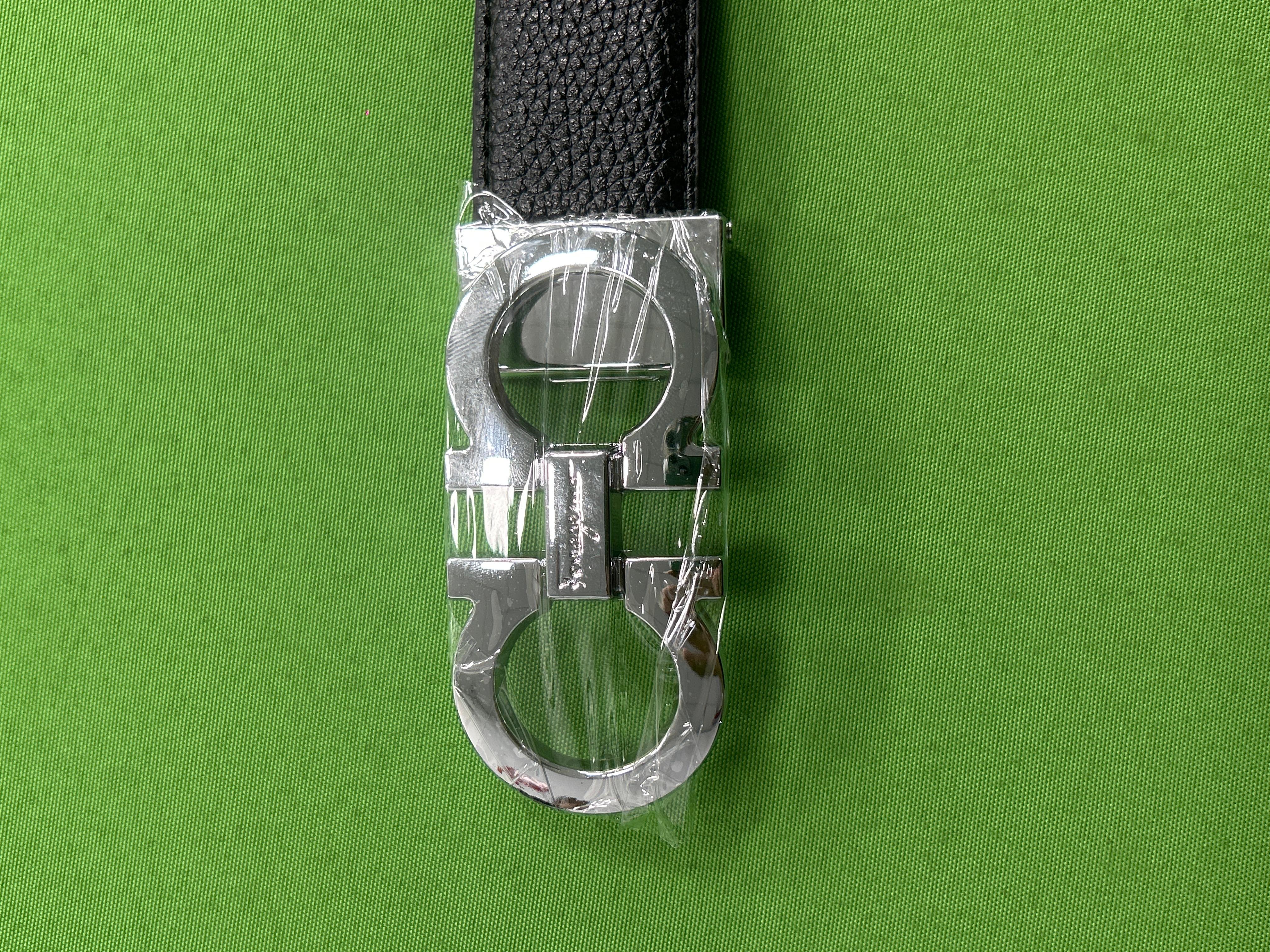 Foto QC 1 de Ferragamo Double Gancini Reversible Belt Black