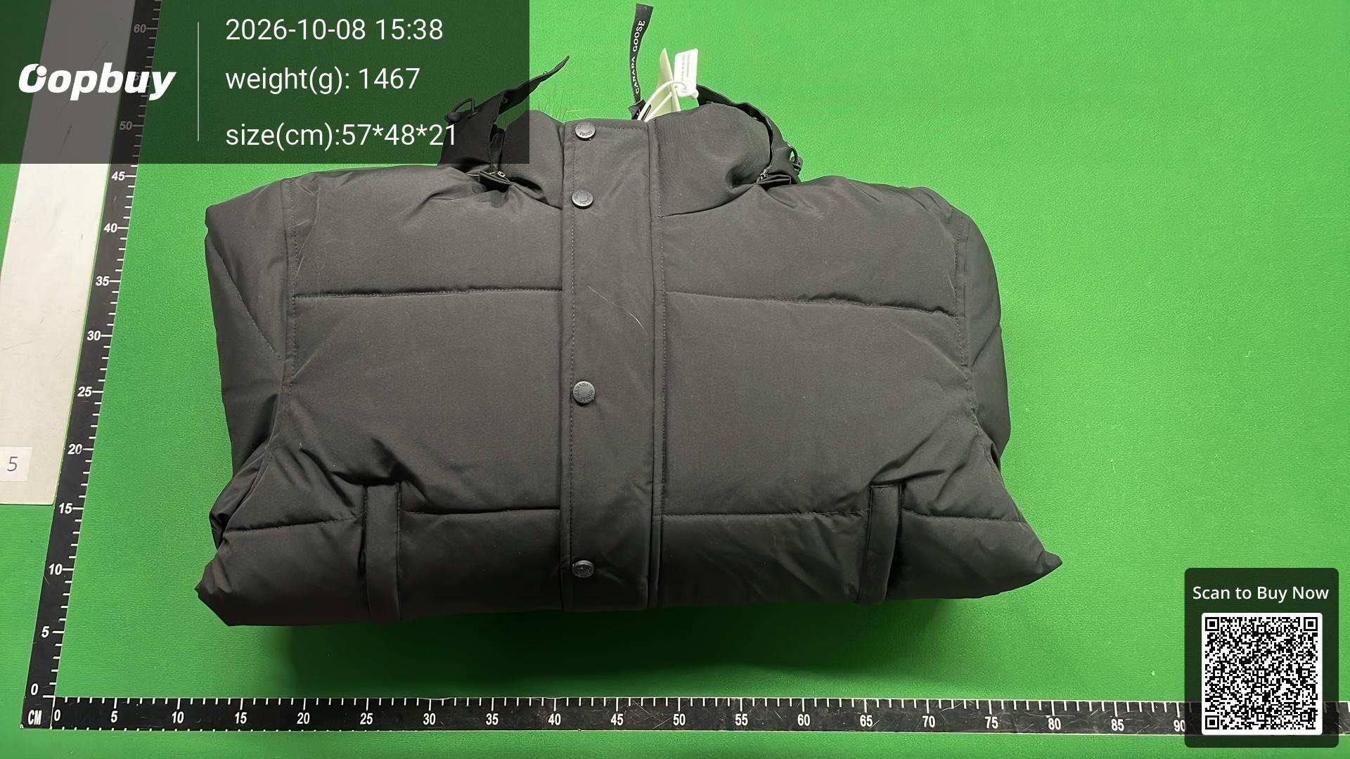 Foto QC 4 de Moose Knuckles Down Puffer Jacket Fur Red