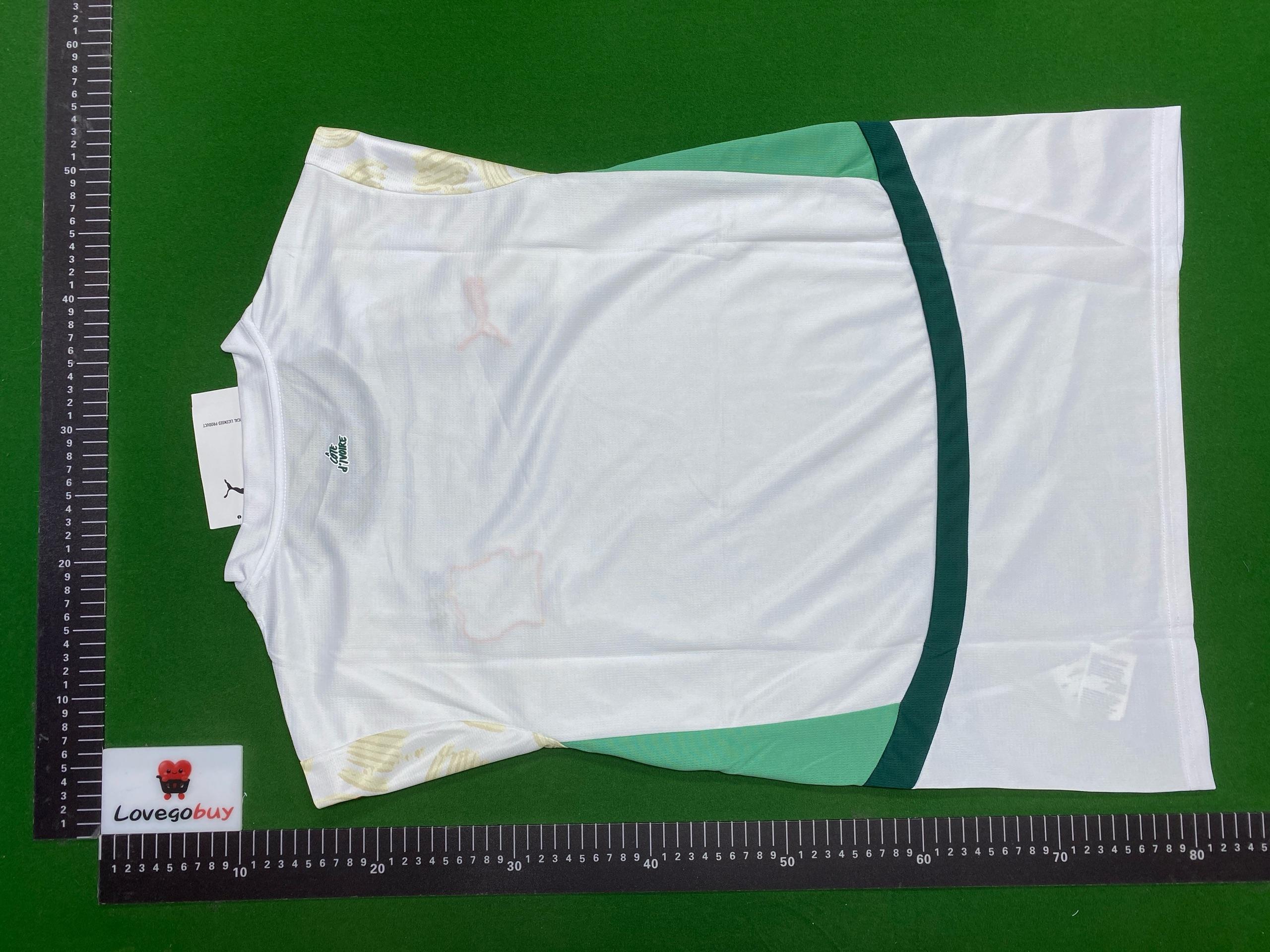 Foto QC 5 de Fourteen x Cameroon 2025/26 Away Monument Jersey White
